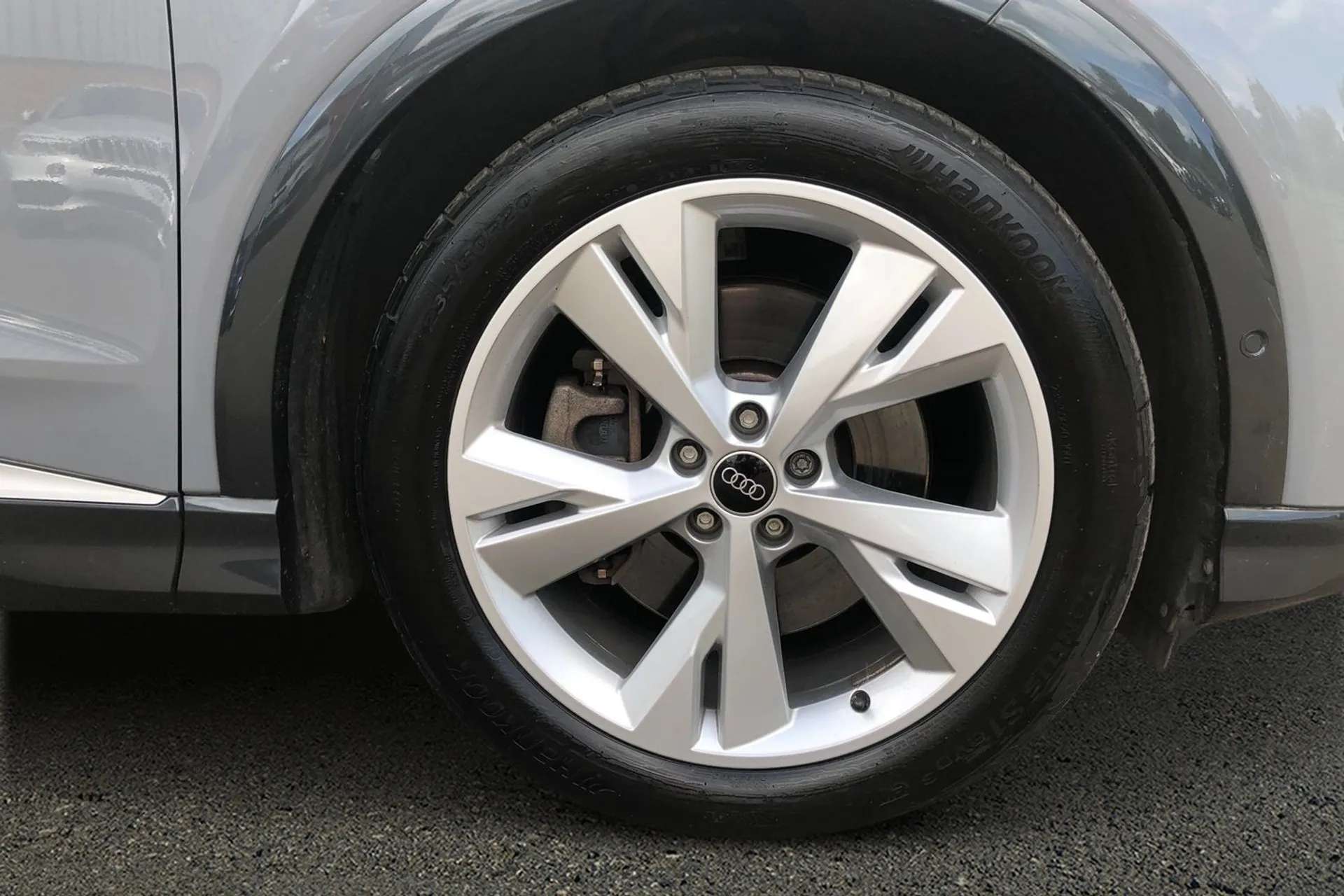 2023 AUDI Q4 2023 AUDI Q4
