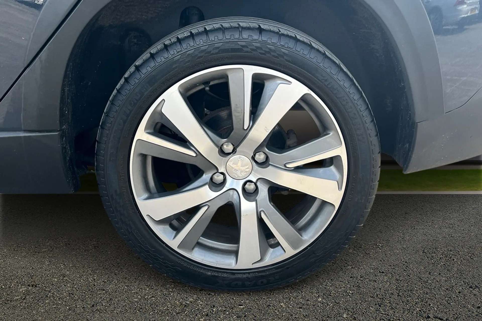 2017 PEUGEOT 2008 2017 PEUGEOT 2008
