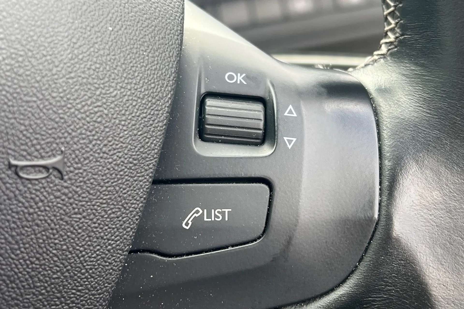 2019 PEUGEOT 208 2019 PEUGEOT 208