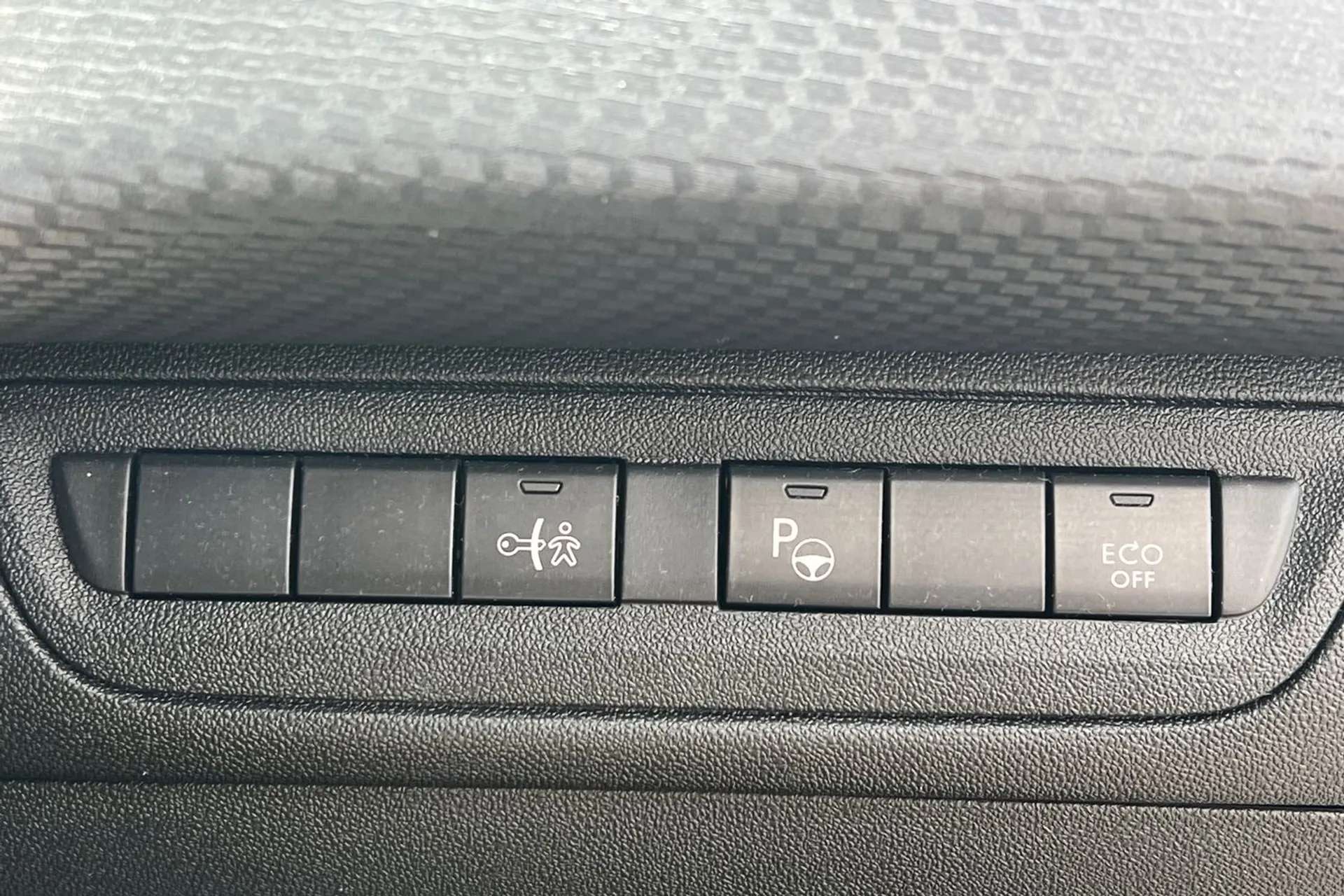 2019 PEUGEOT 208 2019 PEUGEOT 208