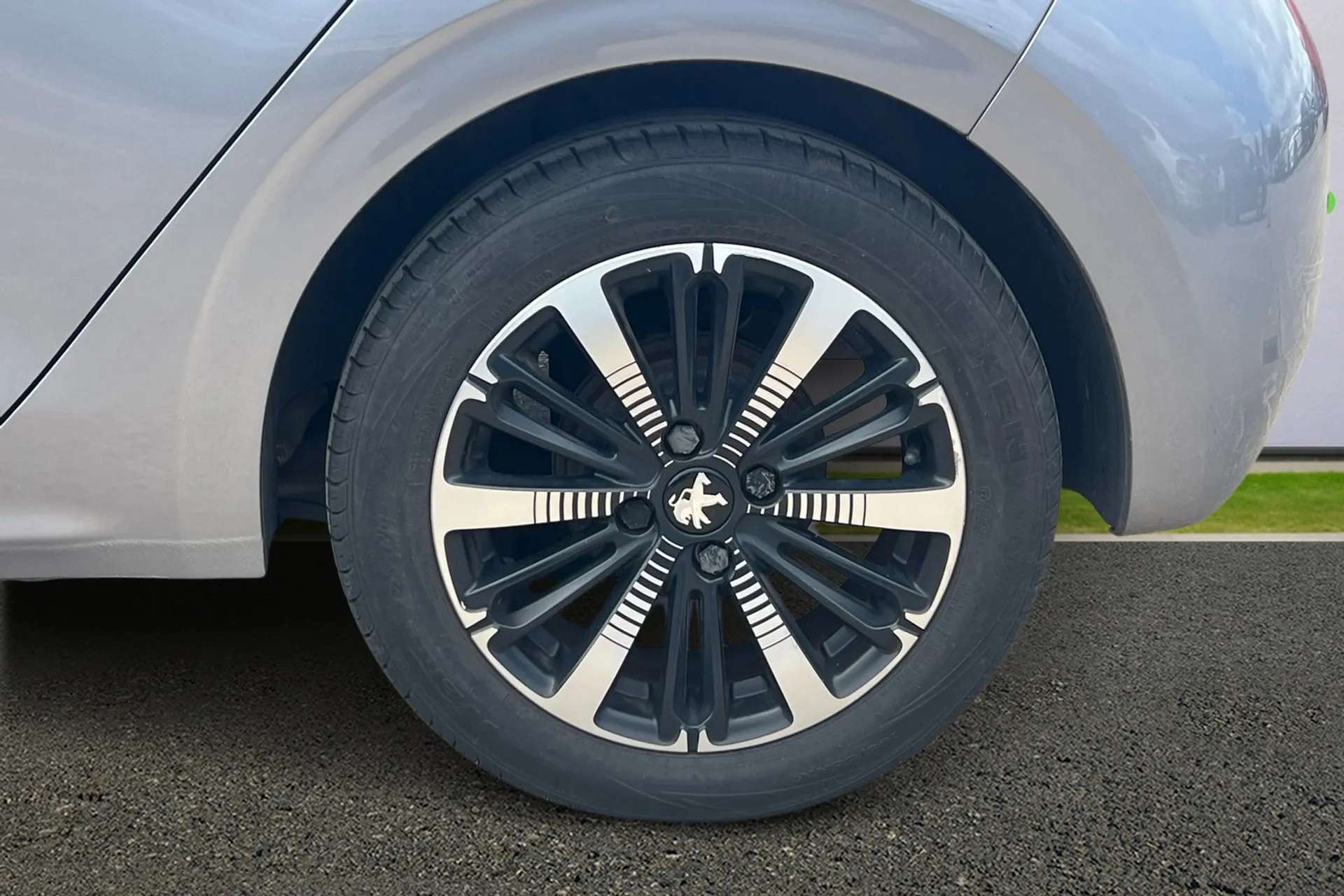 2019 PEUGEOT 208 2019 PEUGEOT 208