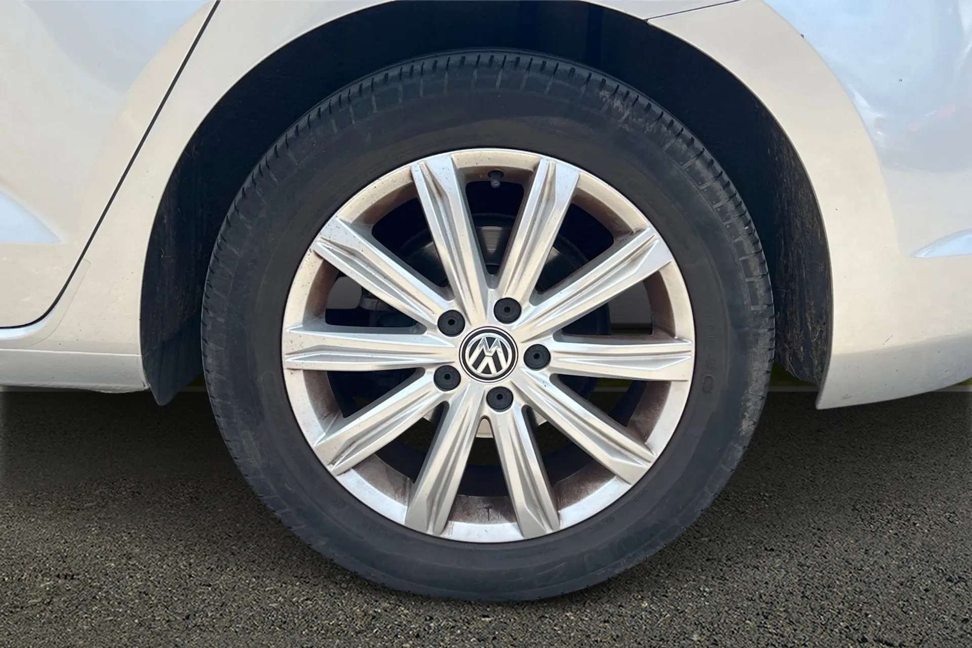 2017 VOLKSWAGEN TOURAN 2017 VOLKSWAGEN TOURAN