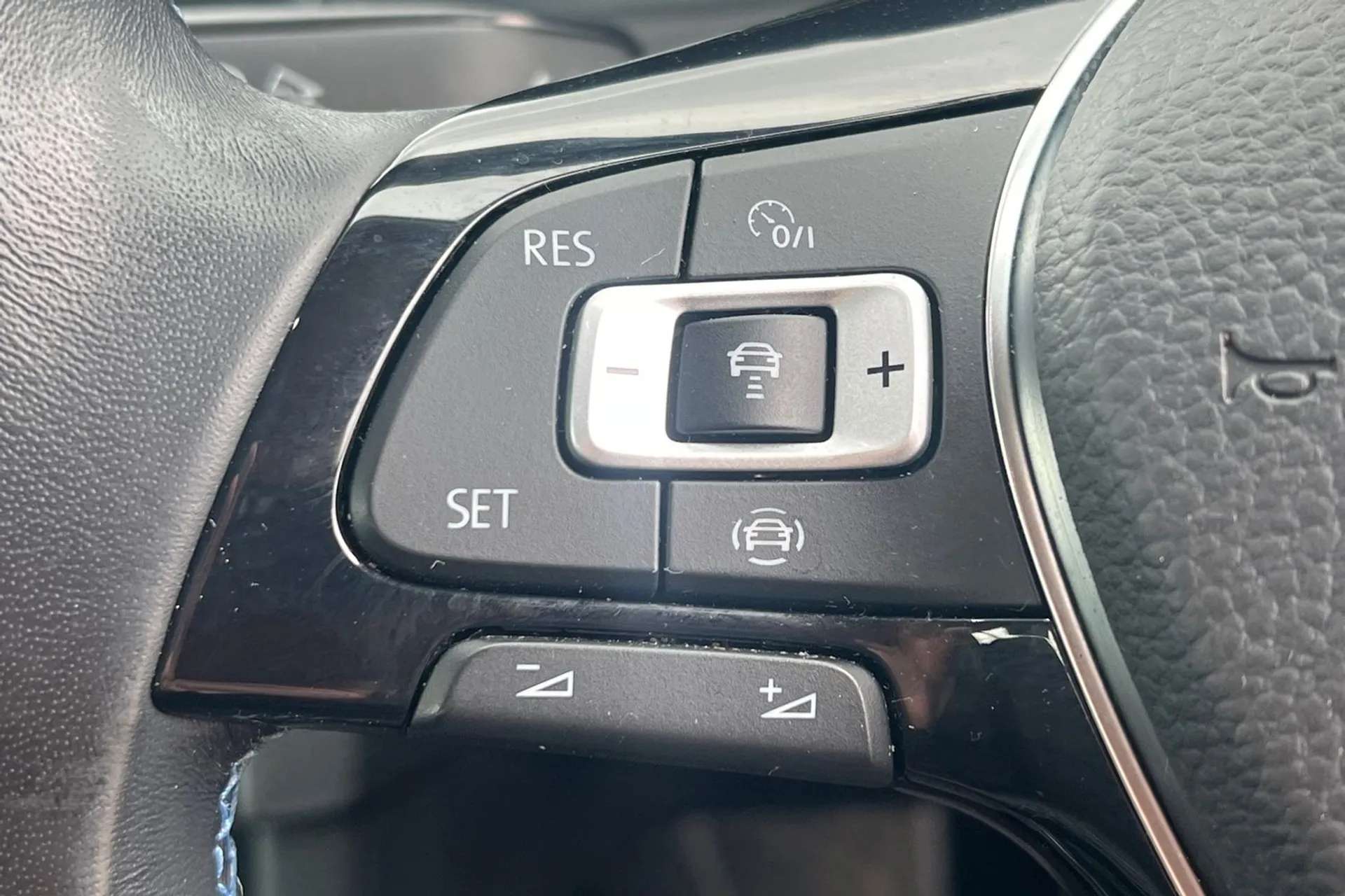 2020 VOLKSWAGEN GOLF 2020 VOLKSWAGEN GOLF