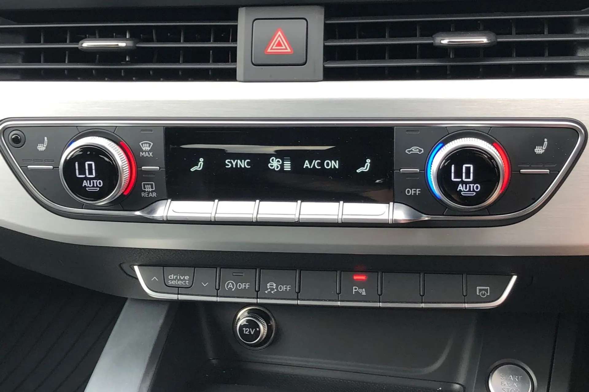 2016 AUDI A4 2016 AUDI A4