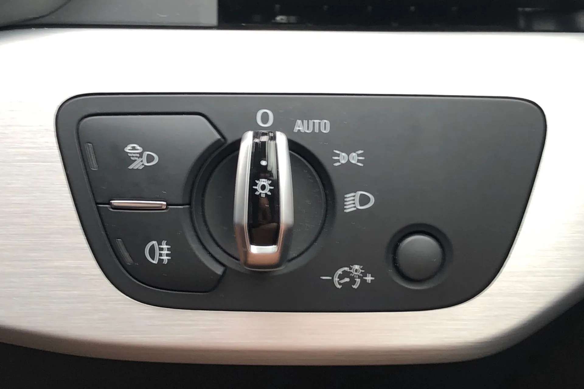 2016 AUDI A4 2016 AUDI A4