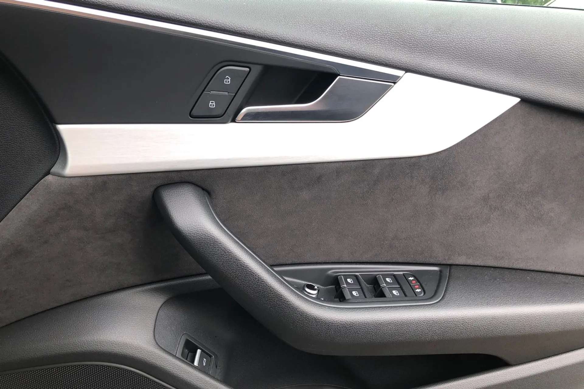 2016 AUDI A4 2016 AUDI A4