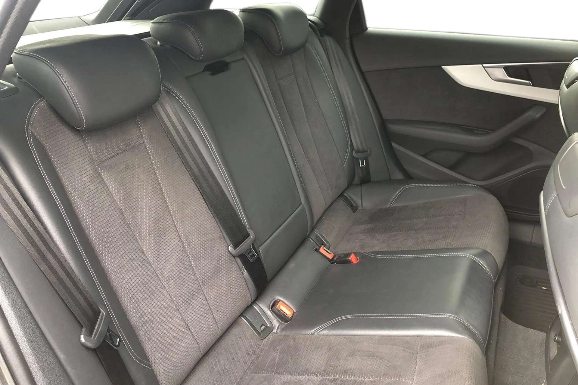 2016 AUDI A4 2016 AUDI A4