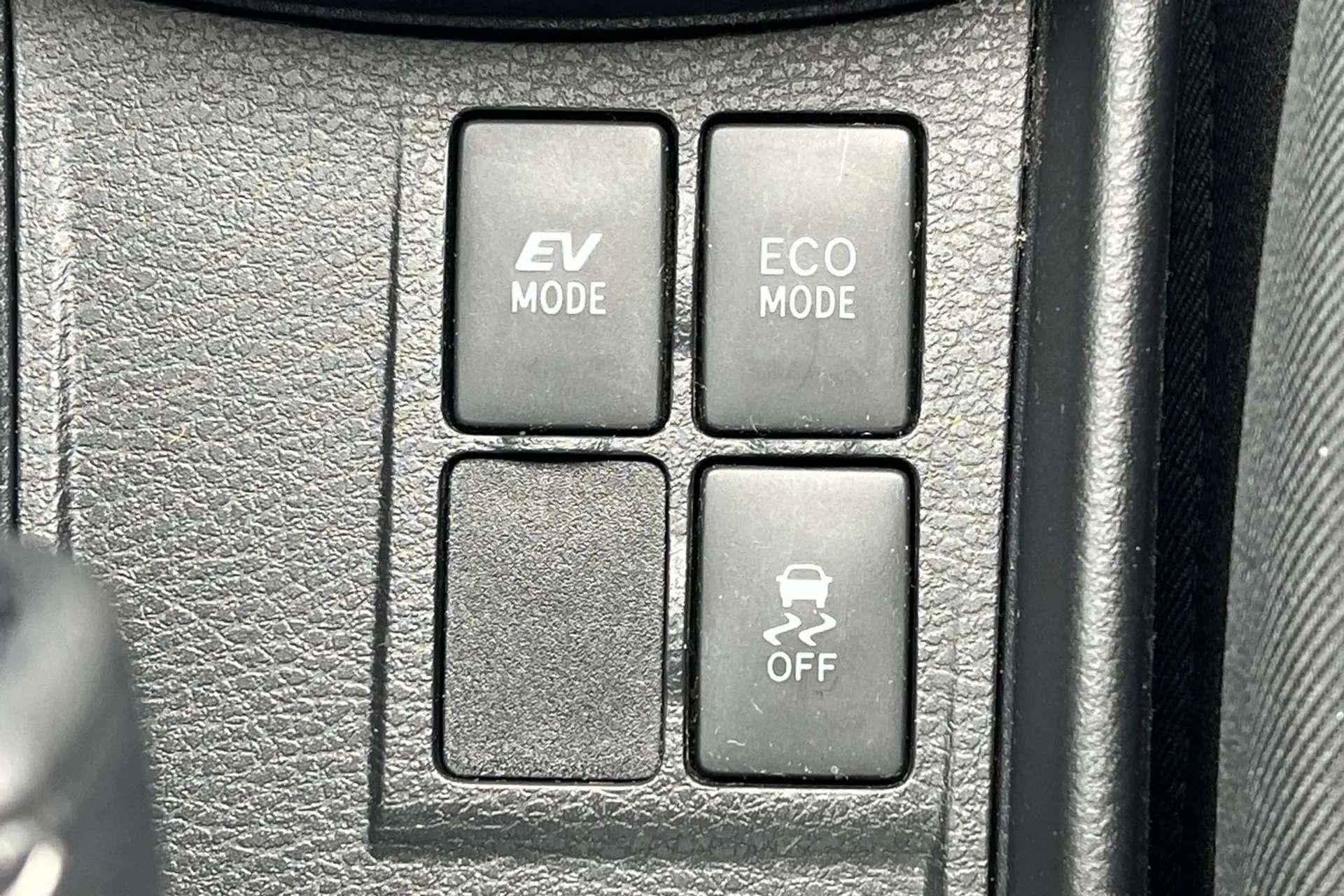 2019 TOYOTA YARIS 2019 TOYOTA YARIS