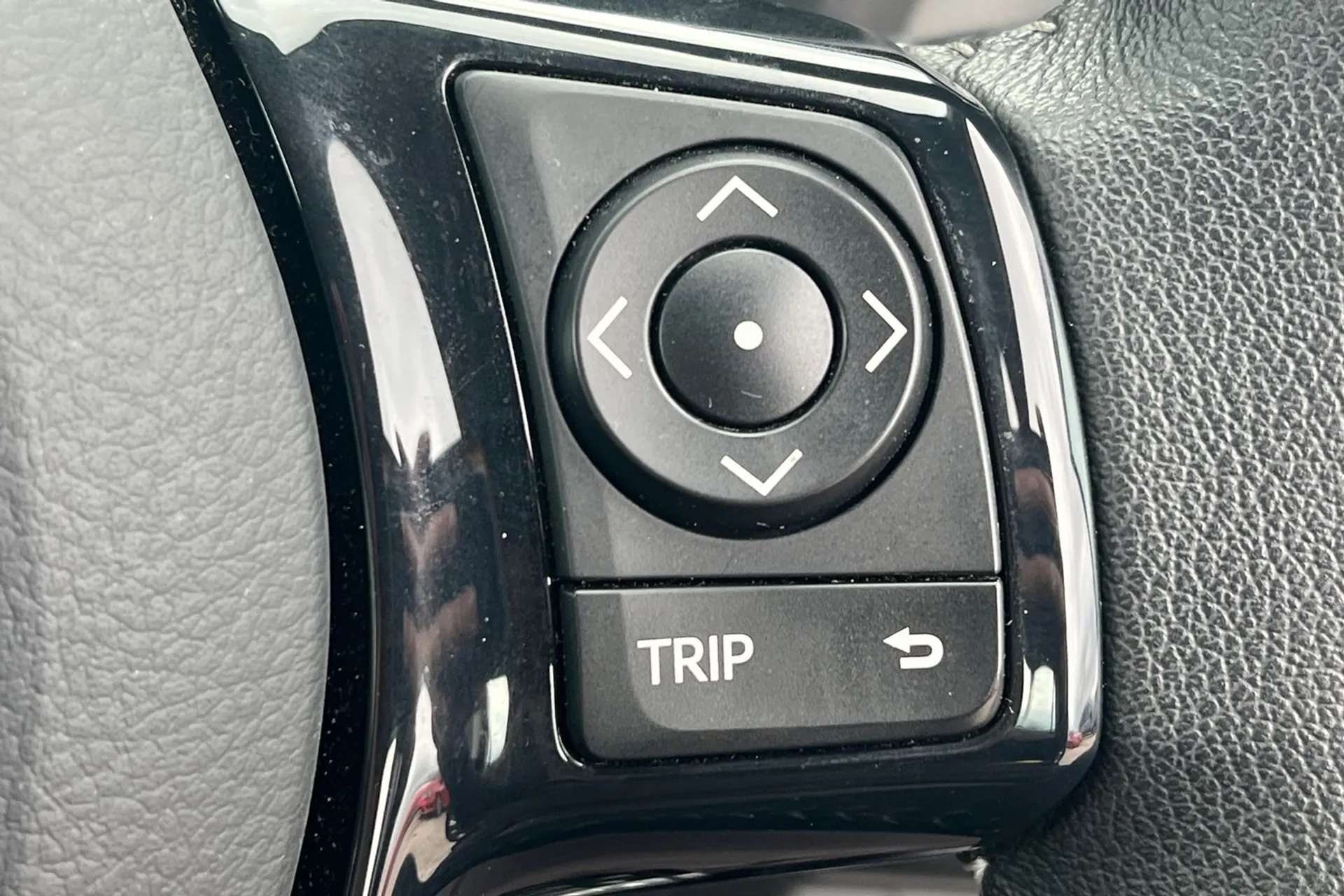 2019 TOYOTA YARIS 2019 TOYOTA YARIS