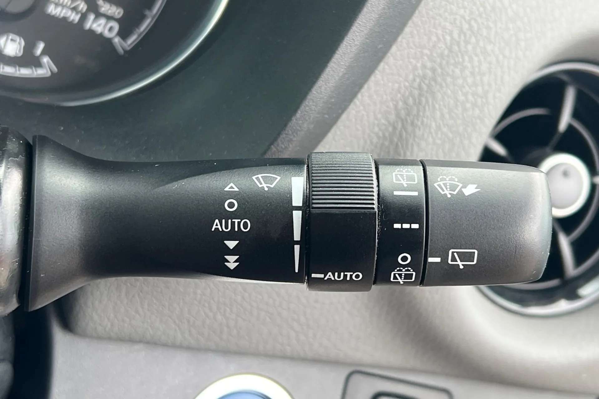 2019 TOYOTA YARIS 2019 TOYOTA YARIS