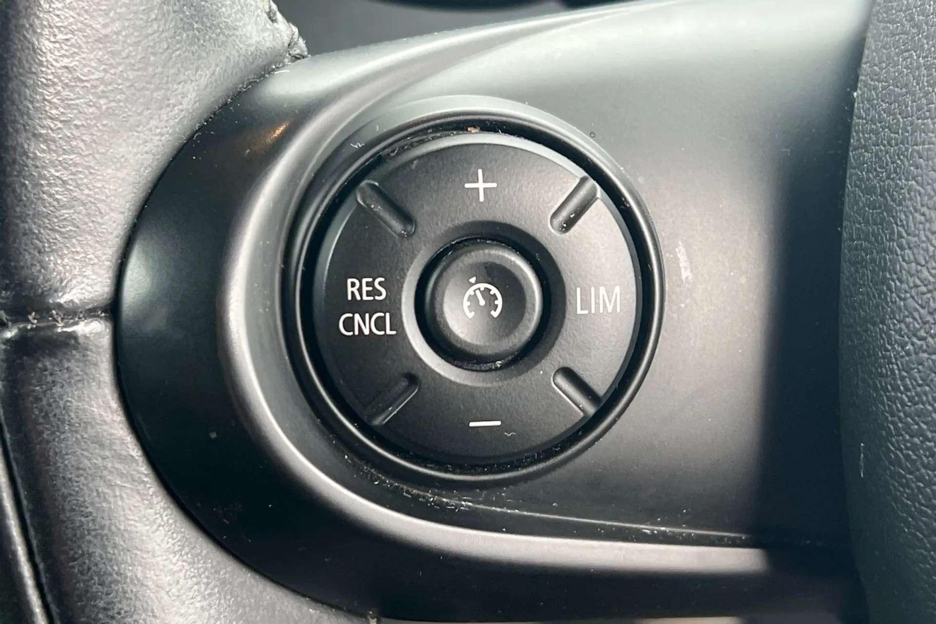 2017 MINI HATCH 2017 MINI HATCH