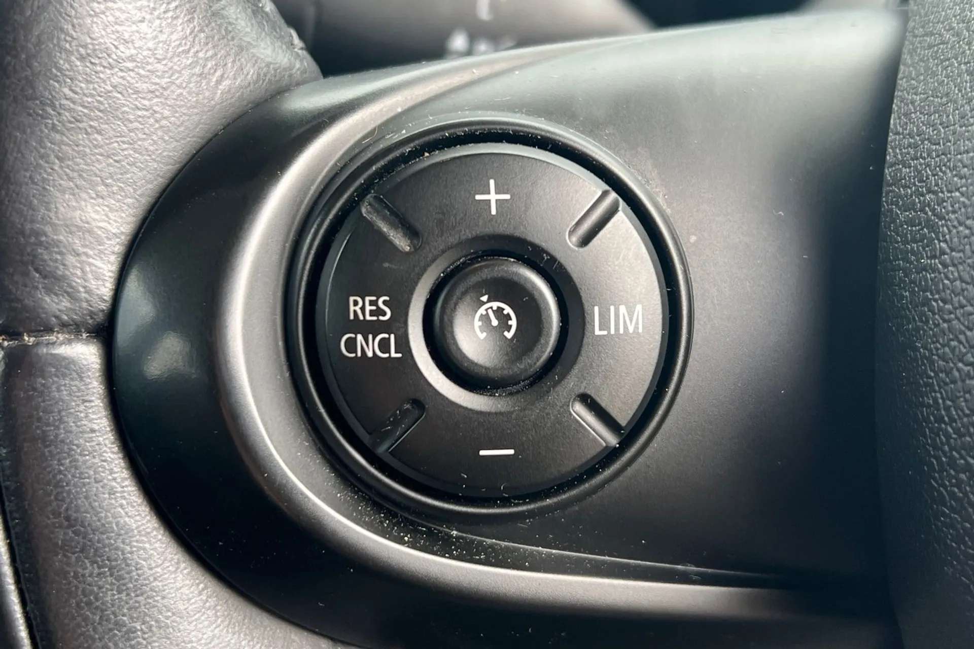 2017 MINI HATCH 2017 MINI HATCH