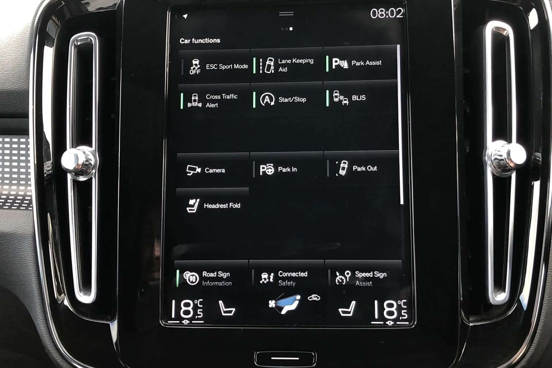 2020 VOLVO XC40 2020 VOLVO XC40