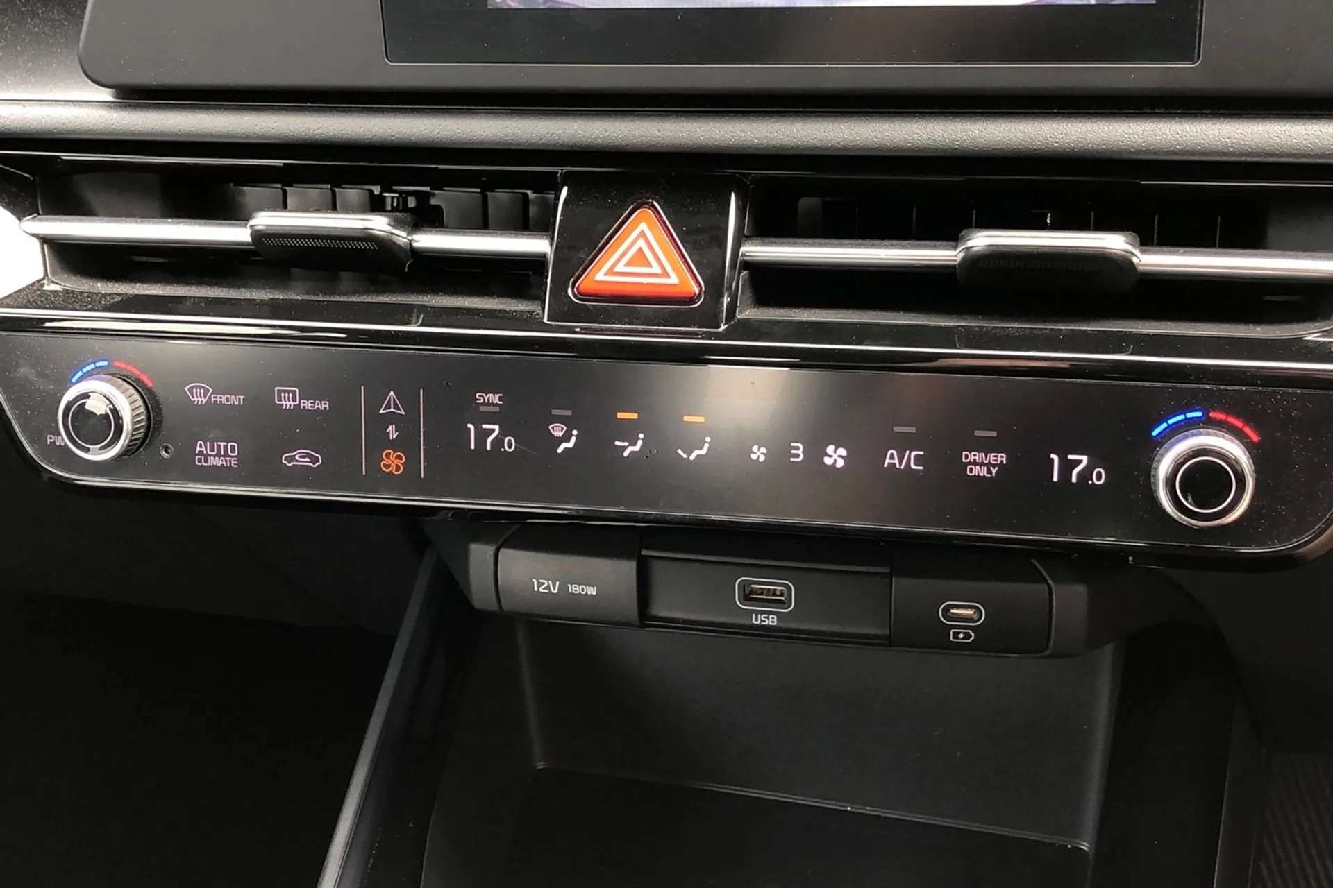 2023 KIA NIRO 2023 KIA NIRO