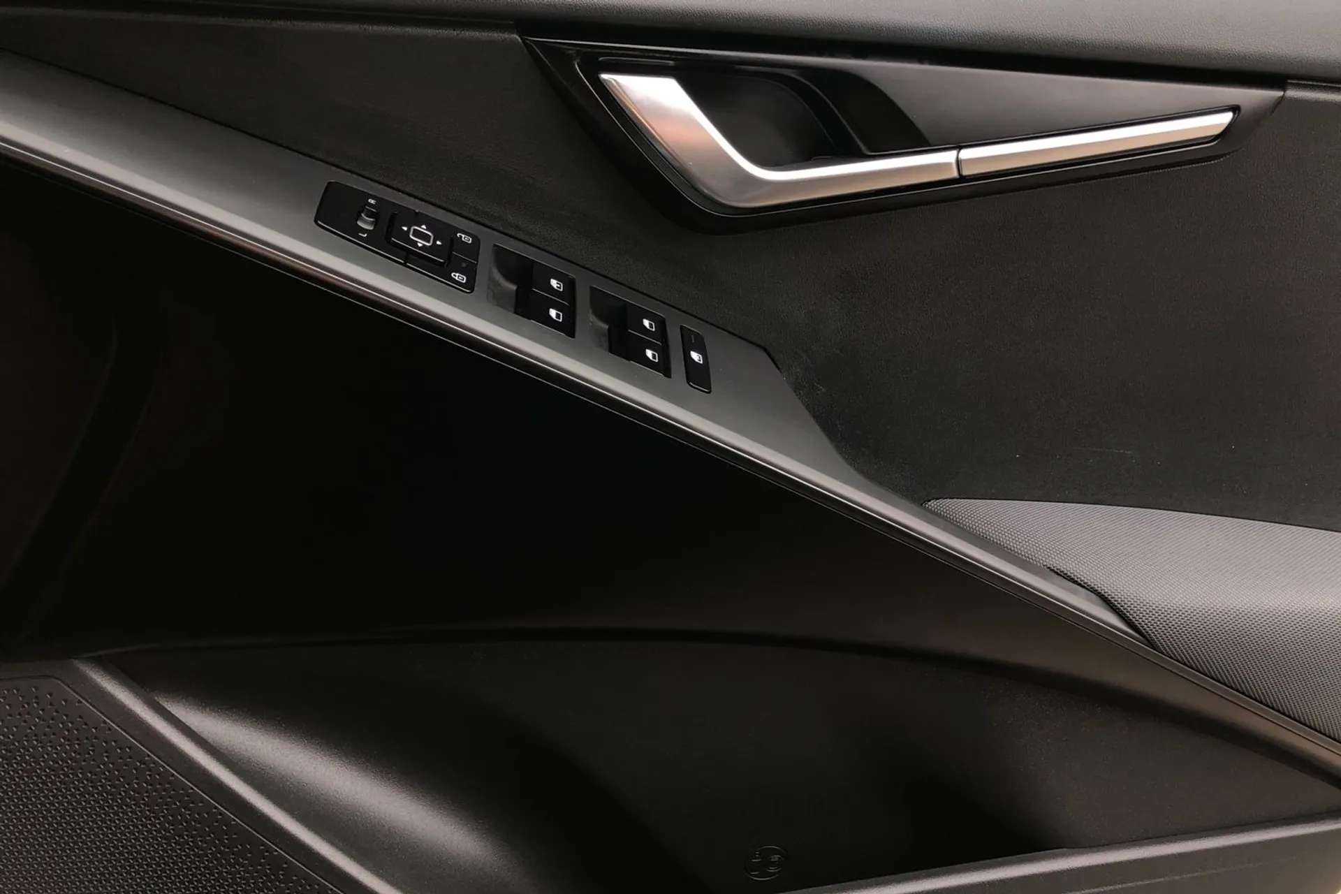 2023 KIA NIRO 2023 KIA NIRO