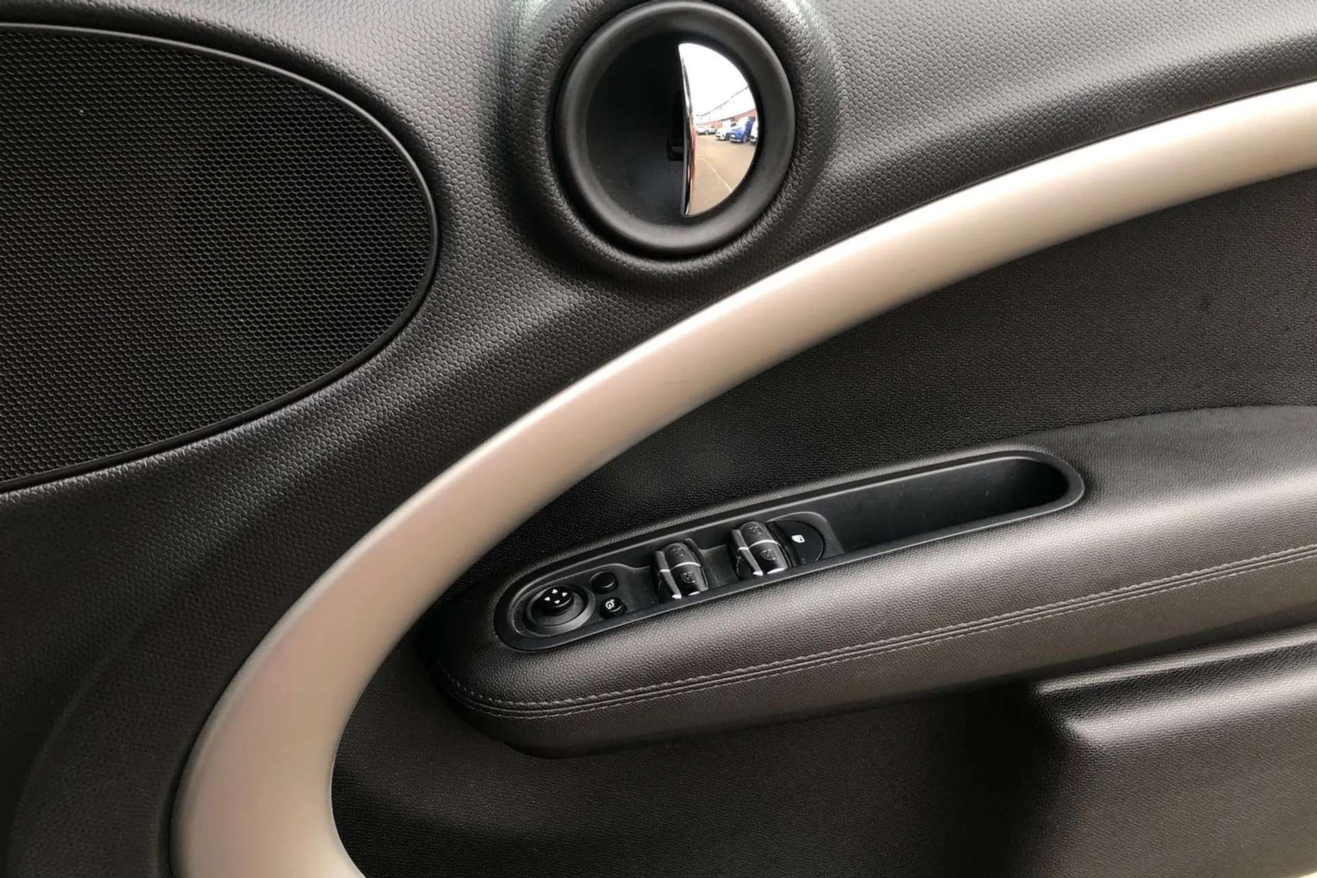 2016 MINI COUNTRYMAN 2016 MINI COUNTRYMAN