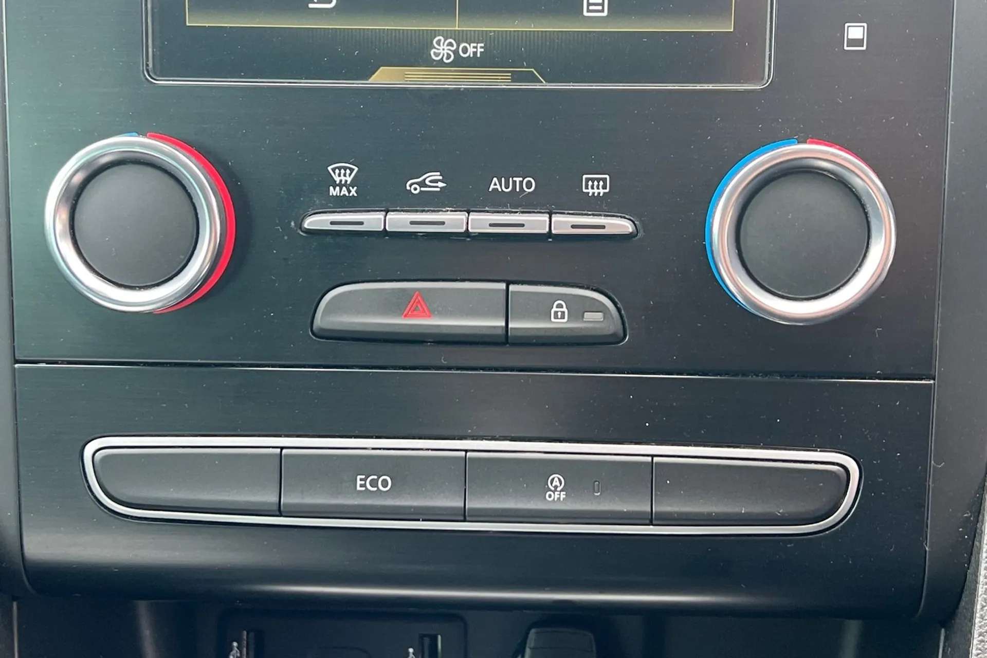 2019 RENAULT MEGANE 2019 RENAULT MEGANE