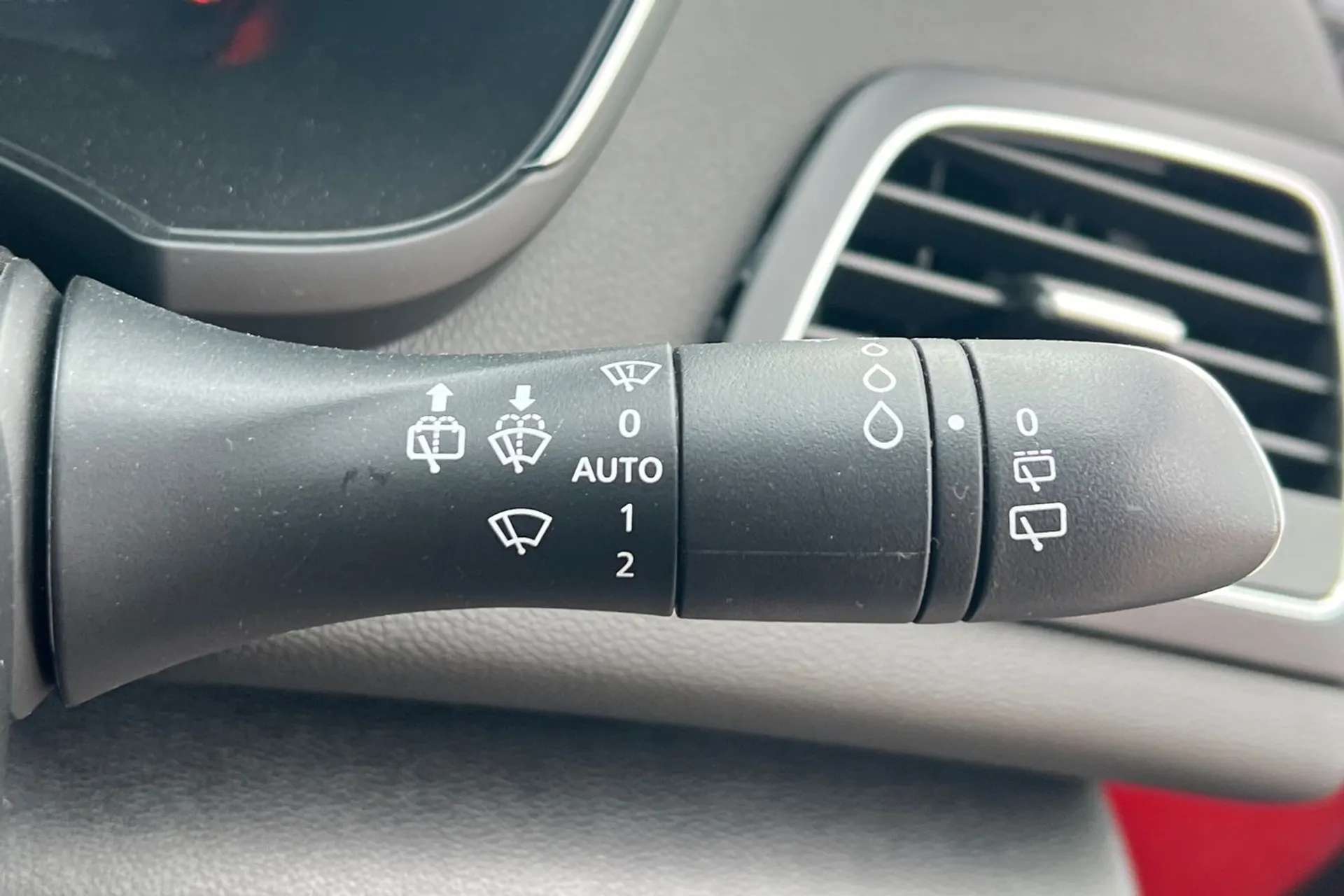 2019 RENAULT MEGANE 2019 RENAULT MEGANE