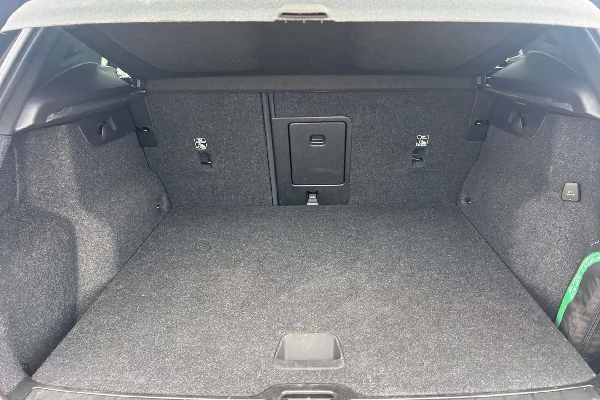 2021 VOLVO XC40 2021 VOLVO XC40