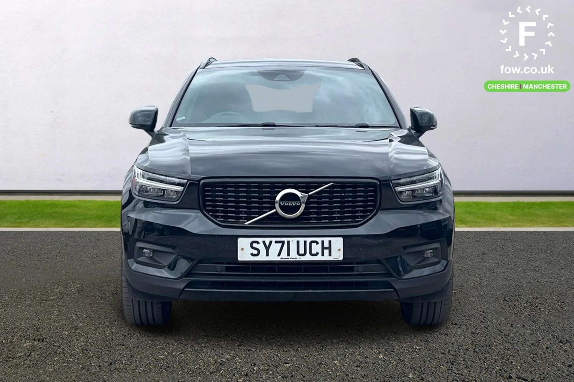 2021 VOLVO XC40 2021 VOLVO XC40