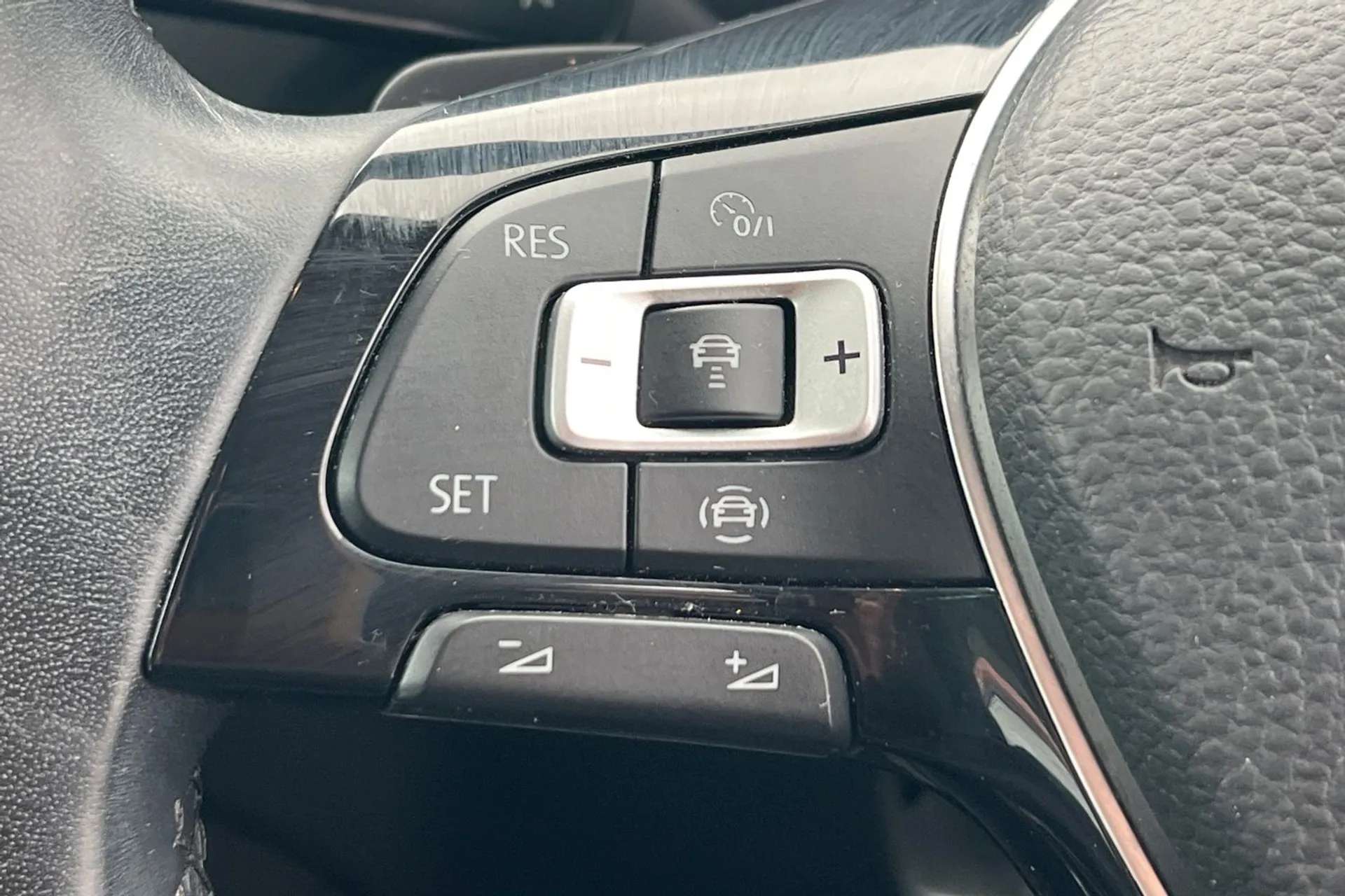 2019 VOLKSWAGEN TIGUAN 2019 VOLKSWAGEN TIGUAN