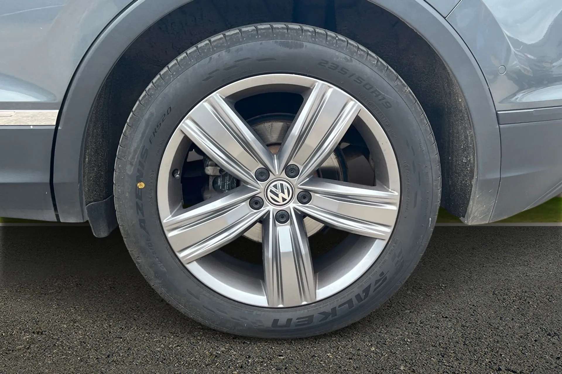2019 VOLKSWAGEN TIGUAN 2019 VOLKSWAGEN TIGUAN