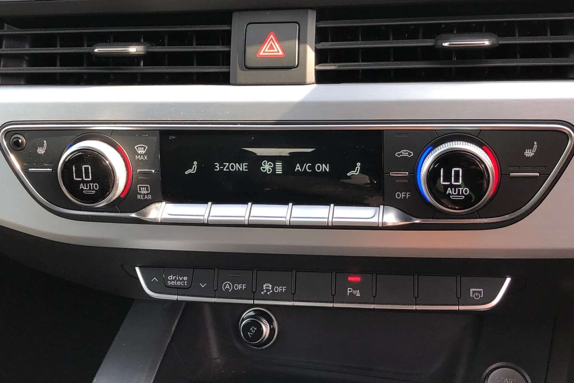2017 AUDI A4 2017 AUDI A4