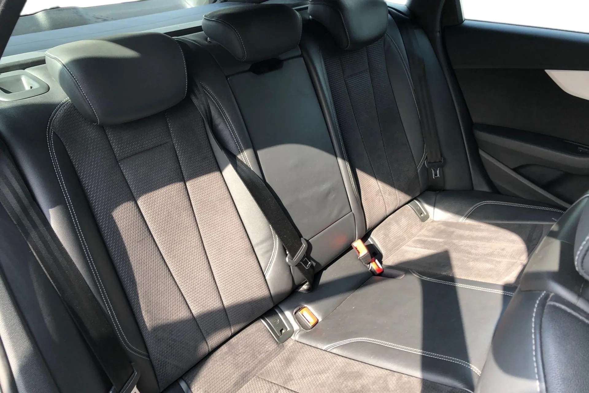 2017 AUDI A4 2017 AUDI A4