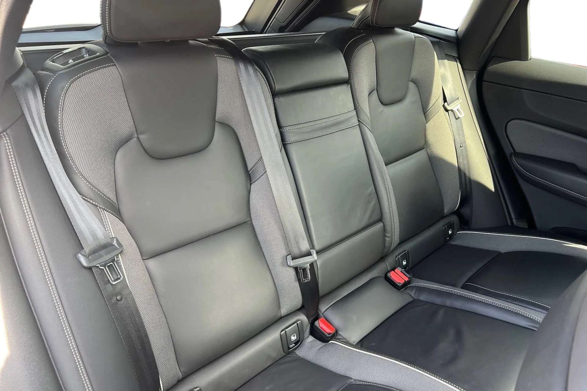 2020 VOLVO XC60 2020 VOLVO XC60