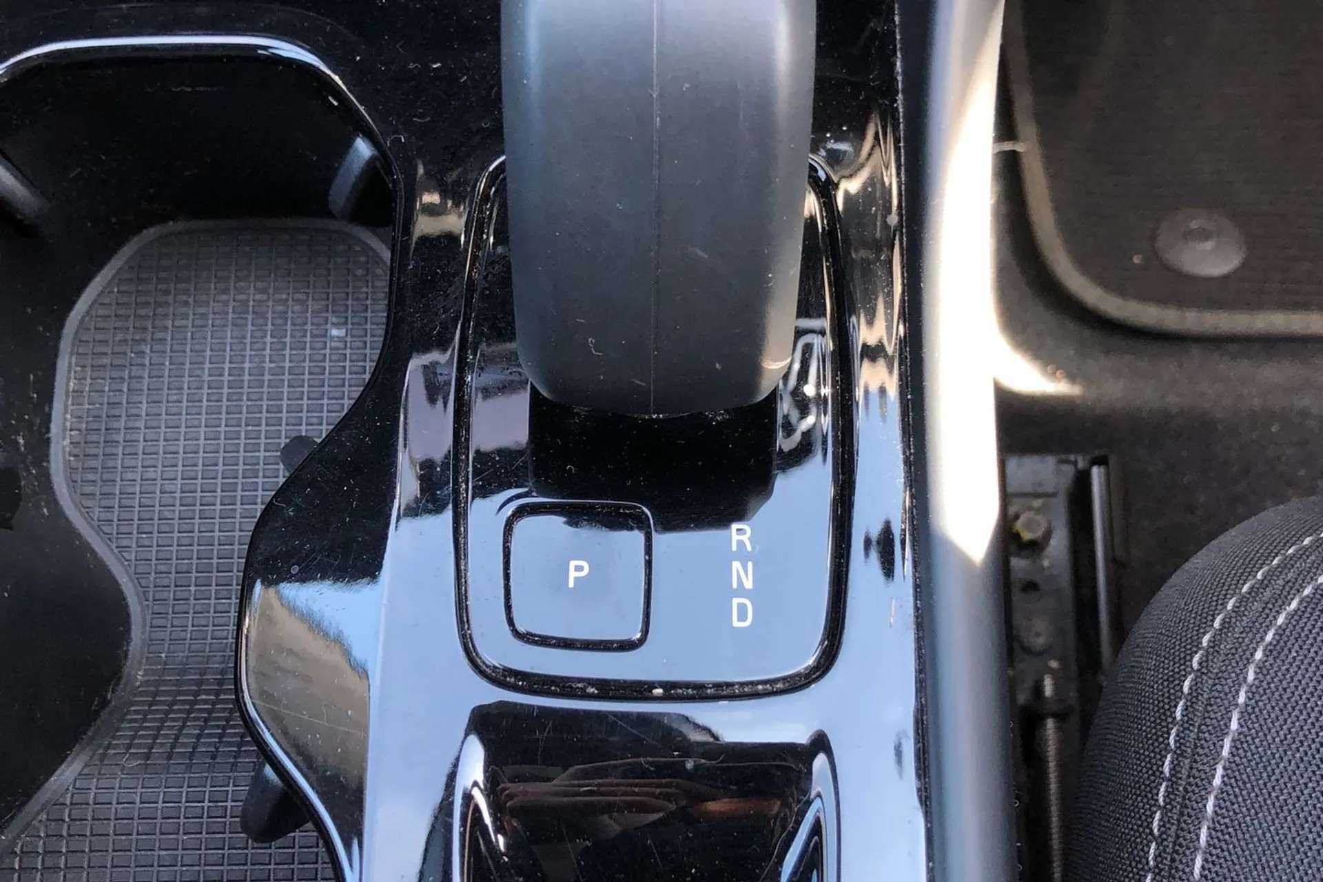 2023 VOLVO XC40 2023 VOLVO XC40