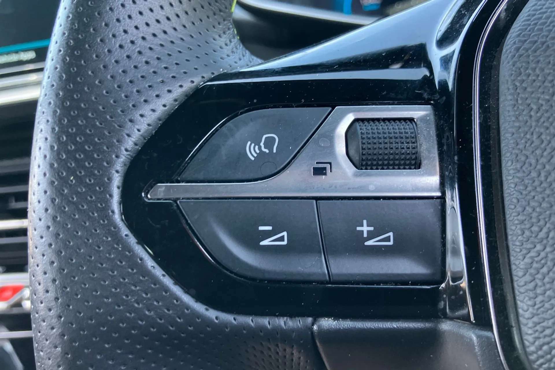 2022 PEUGEOT 208 2022 PEUGEOT 208