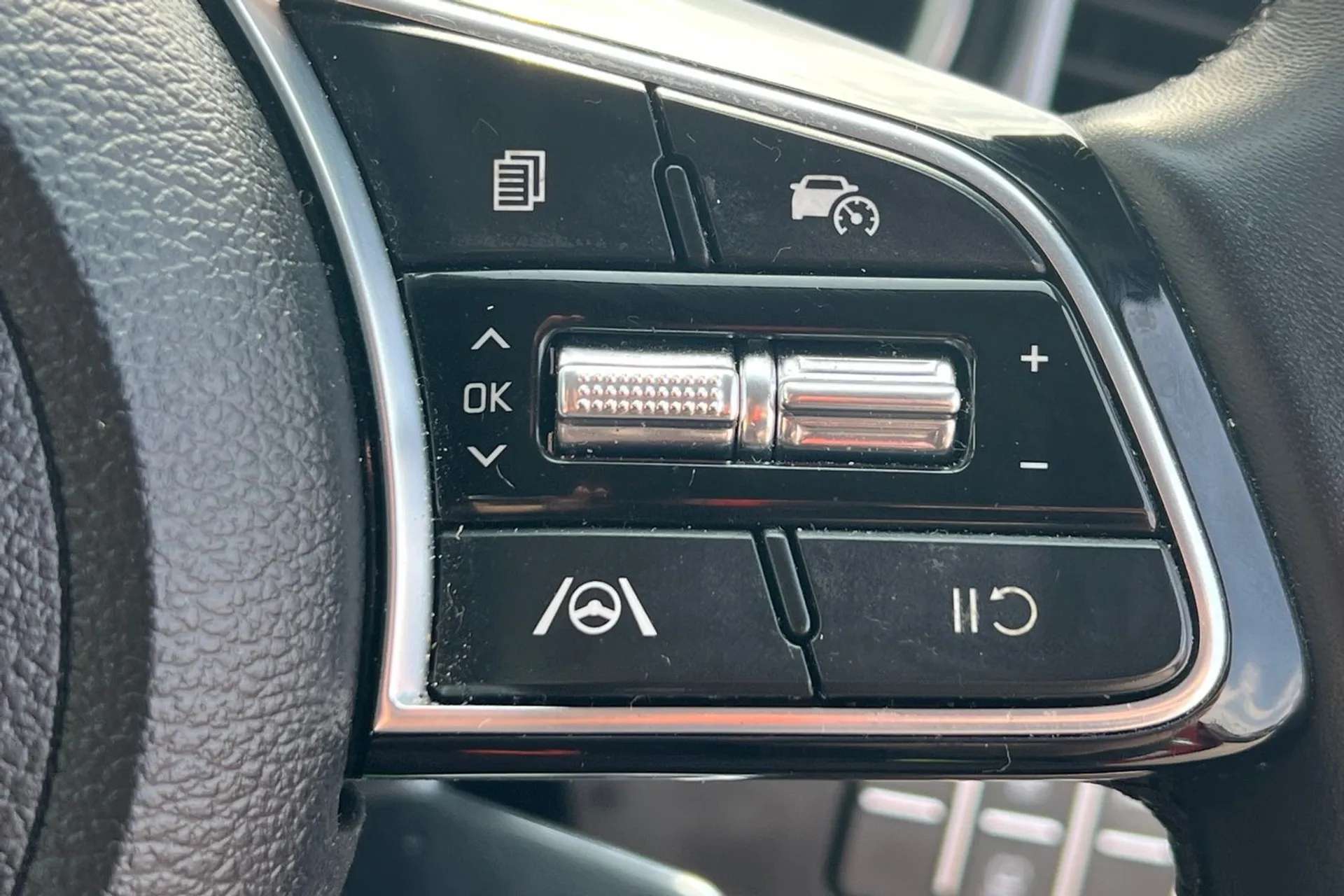 2023 KIA XCEED 2023 KIA XCEED