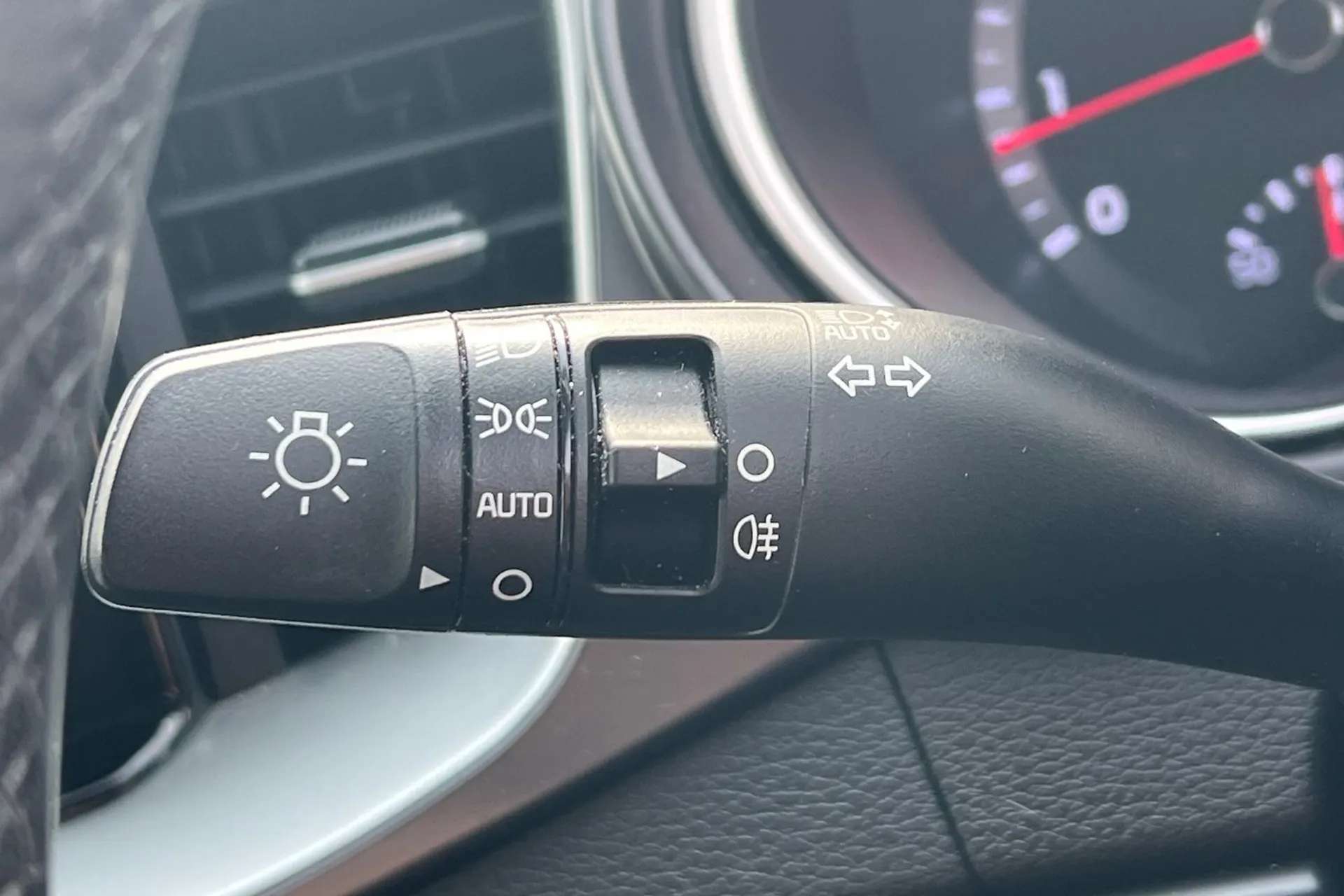 2023 KIA XCEED 2023 KIA XCEED