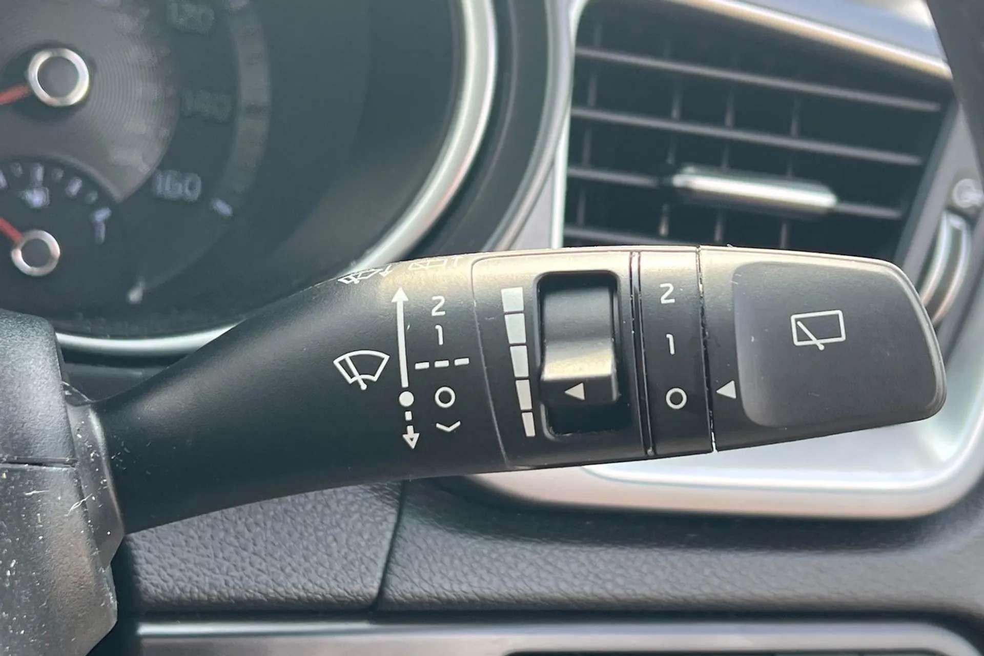 2023 KIA XCEED 2023 KIA XCEED