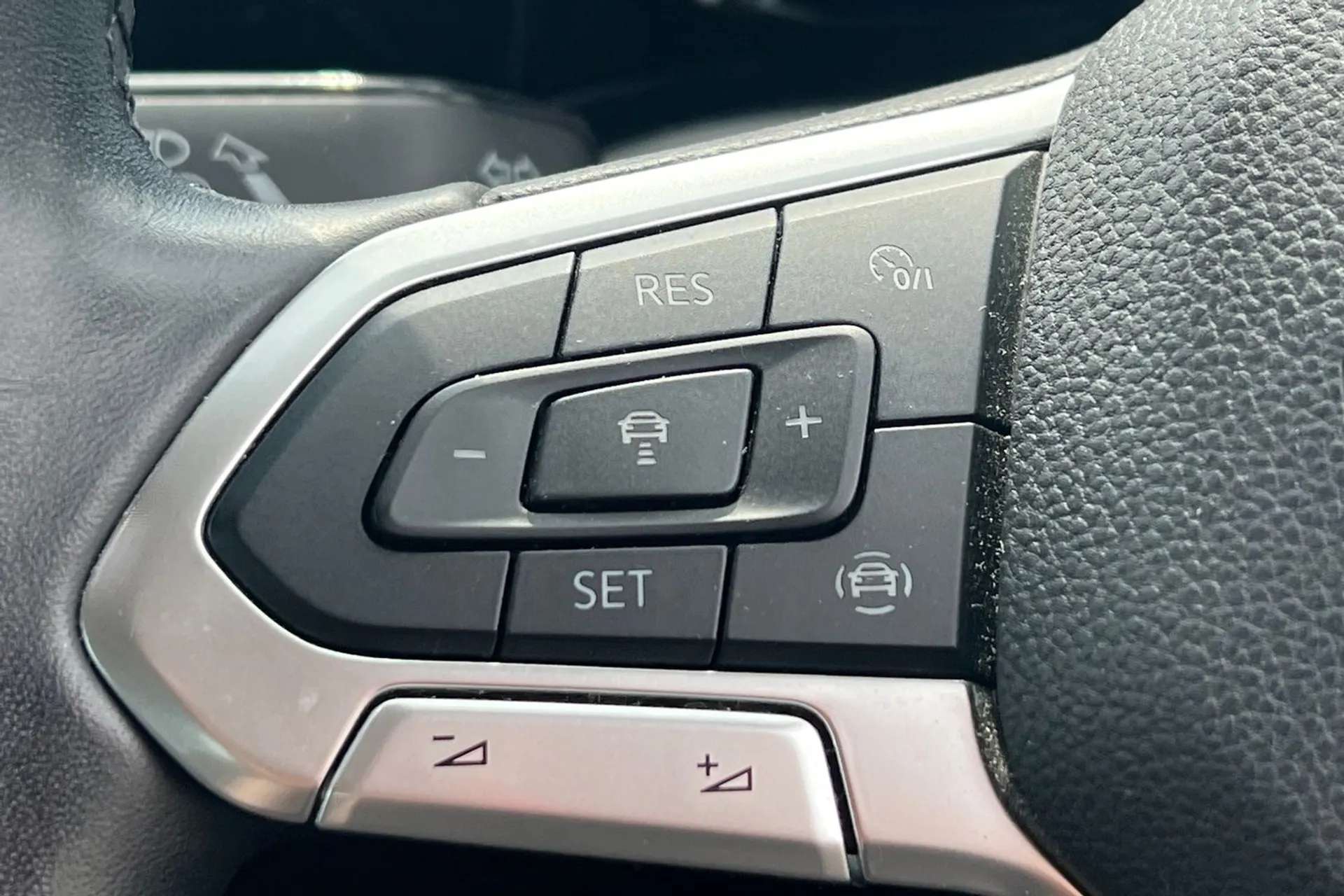 2020 VOLKSWAGEN GOLF 2020 VOLKSWAGEN GOLF