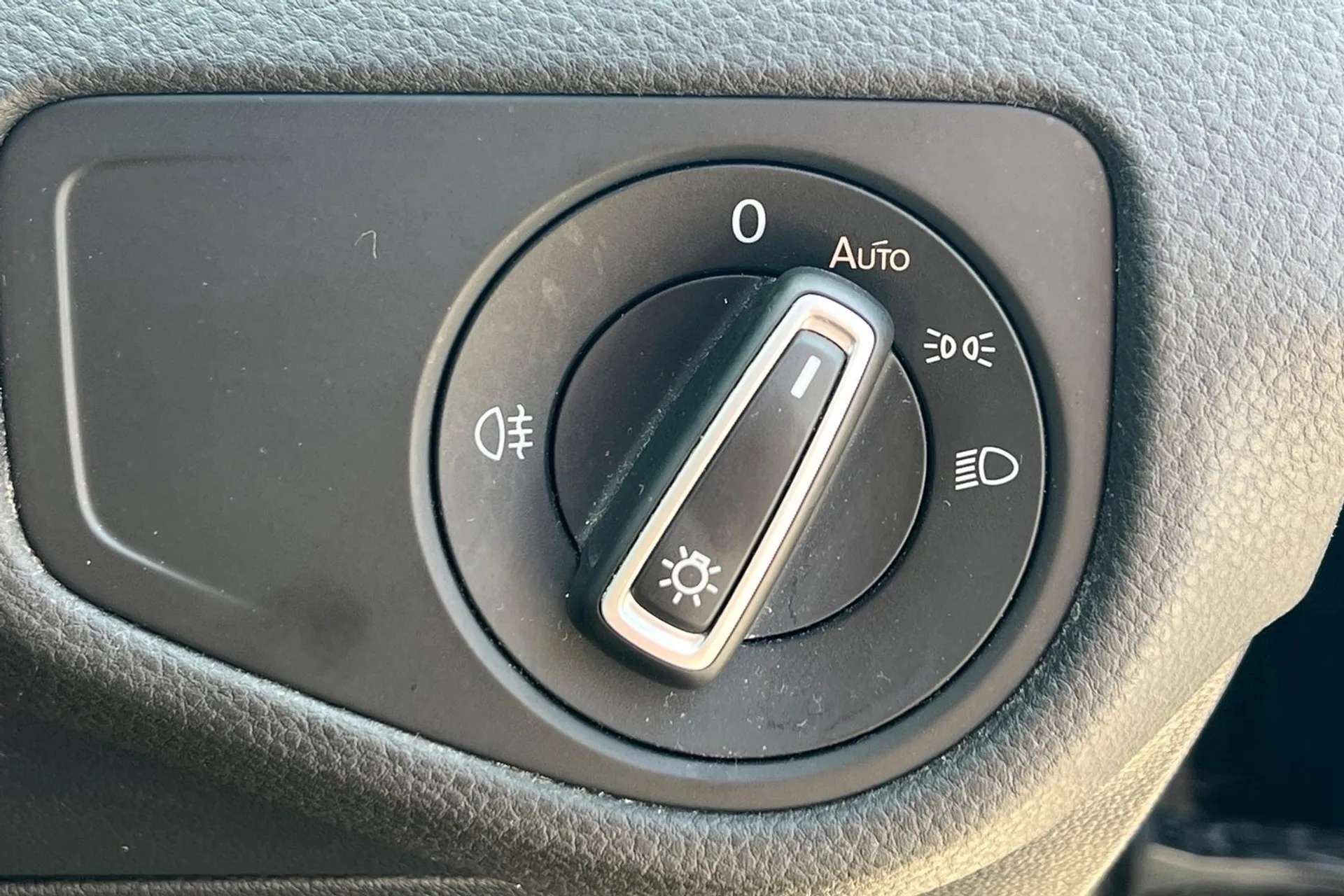 2020 VOLKSWAGEN GOLF 2020 VOLKSWAGEN GOLF