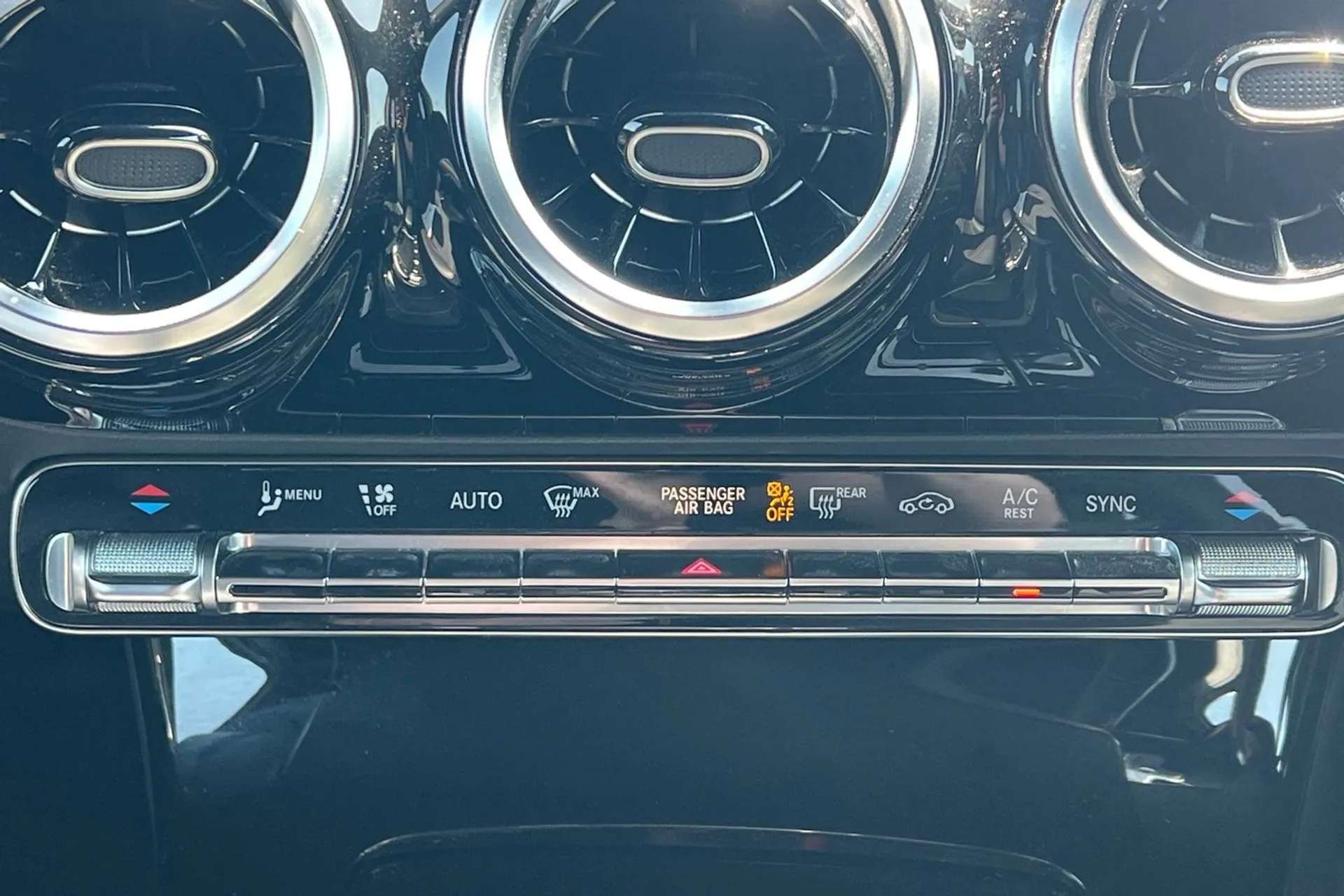 2020 MERCEDES-BENZ A CLASS 2020 MERCEDES-BENZ A CLASS