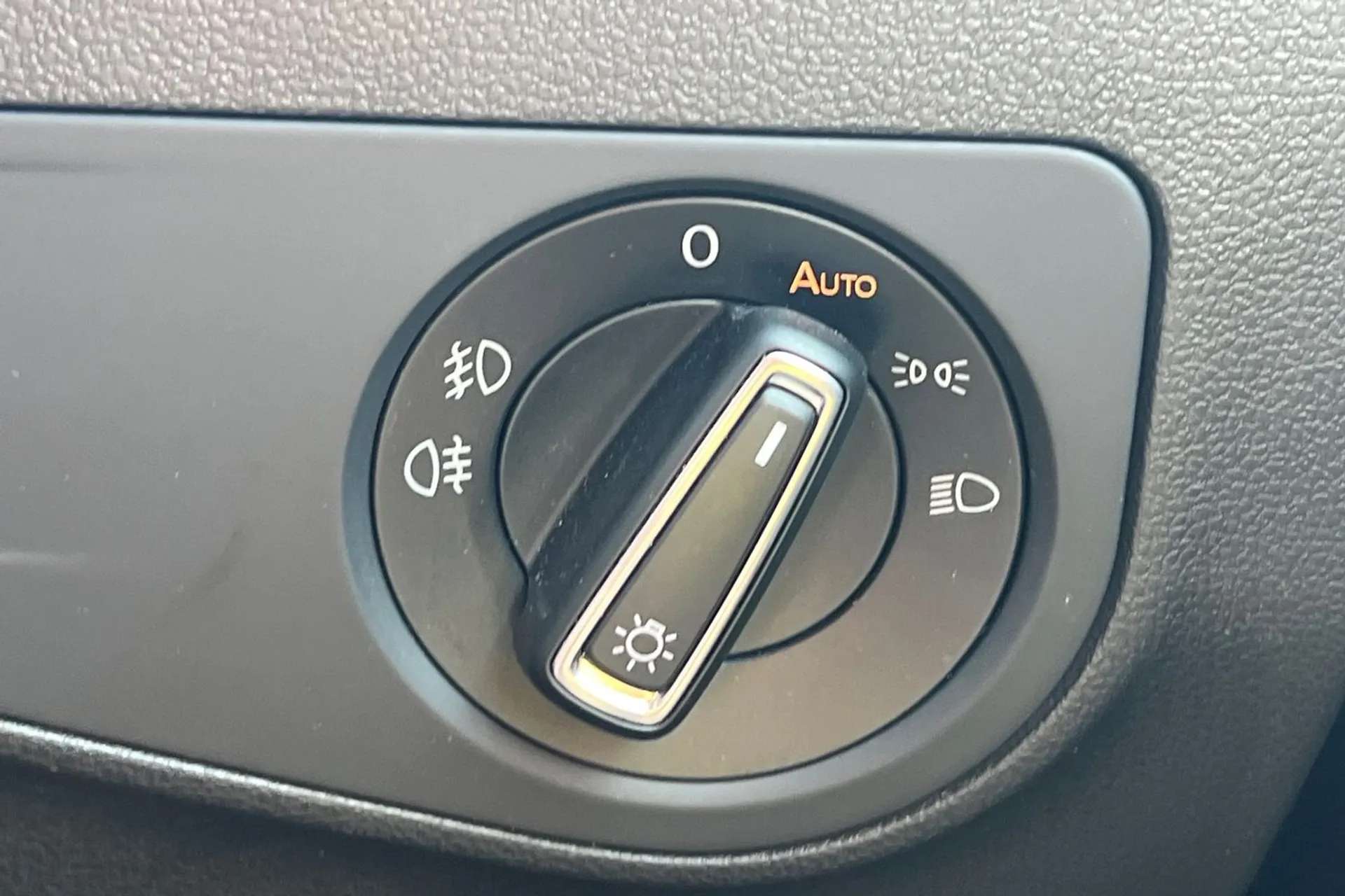2018 VOLKSWAGEN TIGUAN 2018 VOLKSWAGEN TIGUAN