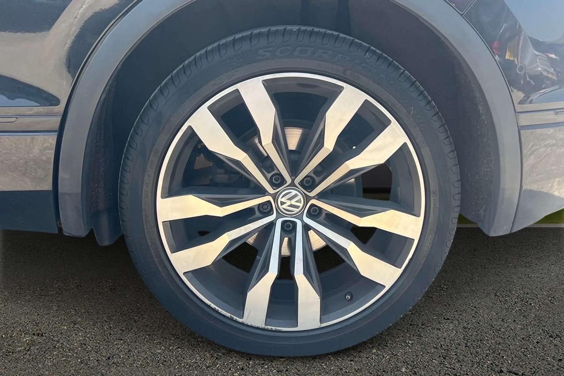 2018 VOLKSWAGEN TIGUAN 2018 VOLKSWAGEN TIGUAN