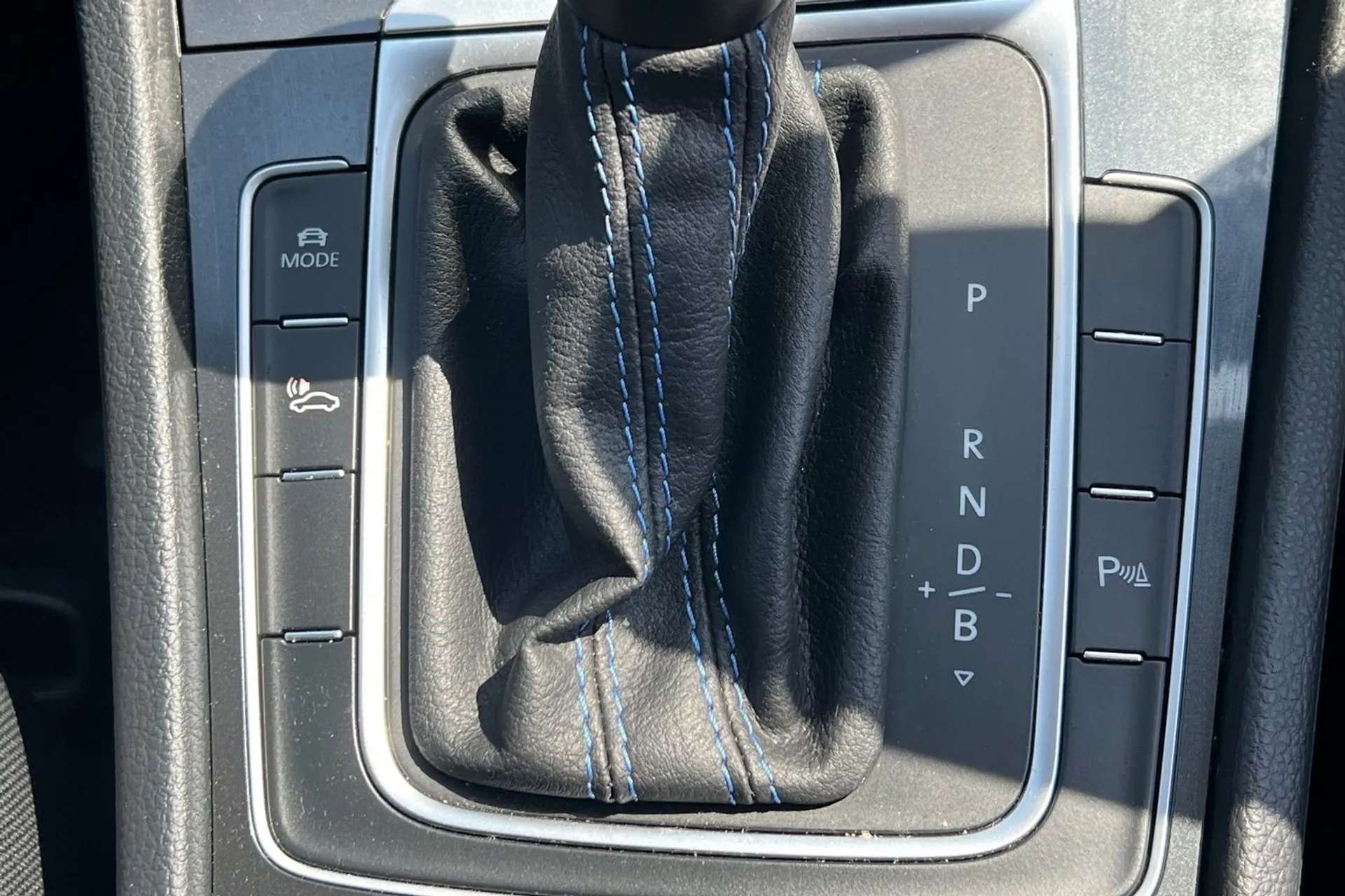 2020 VOLKSWAGEN GOLF 2020 VOLKSWAGEN GOLF