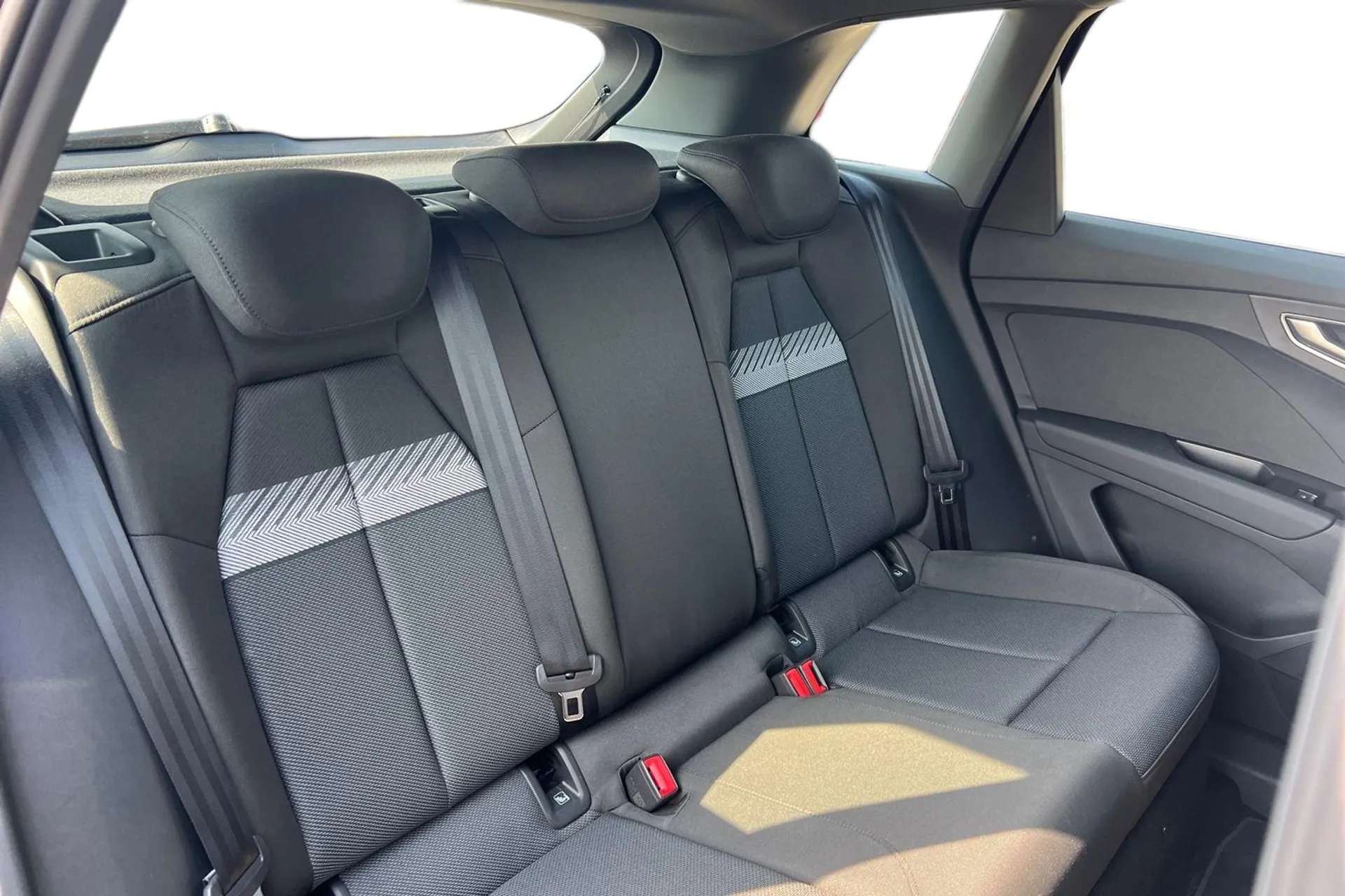2023 AUDI Q4 2023 AUDI Q4