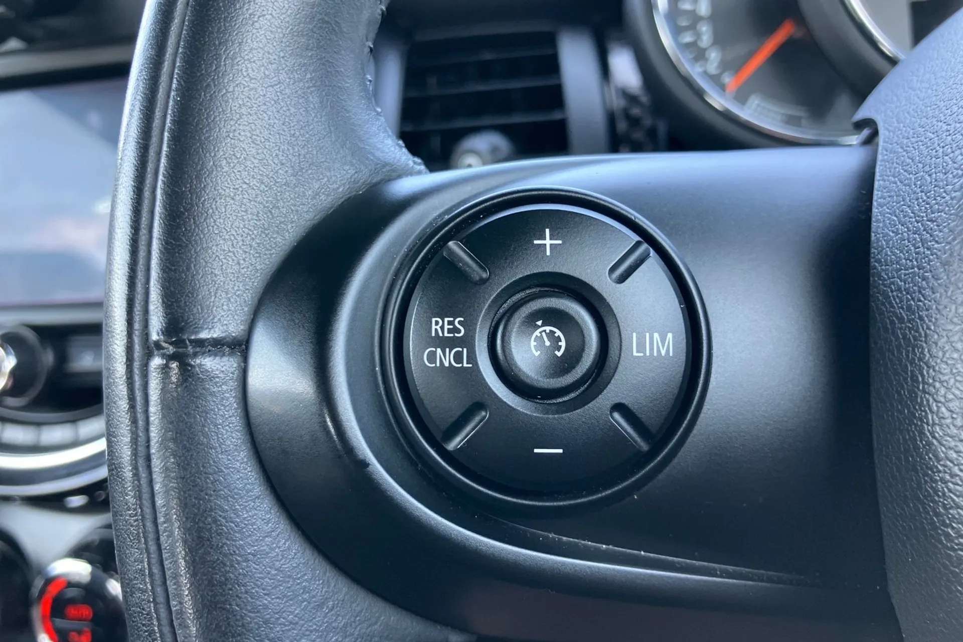 2019 MINI CONVERTIBLE 2019 MINI CONVERTIBLE
