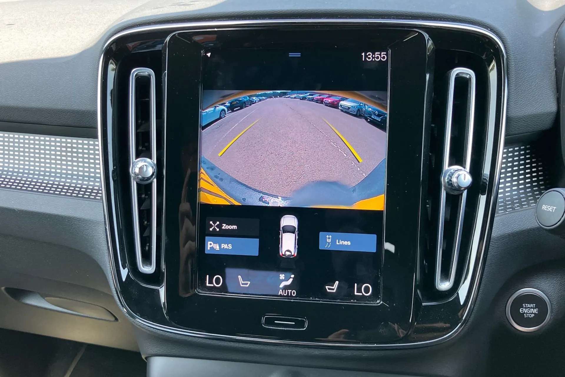 2021 VOLVO XC40 2021 VOLVO XC40