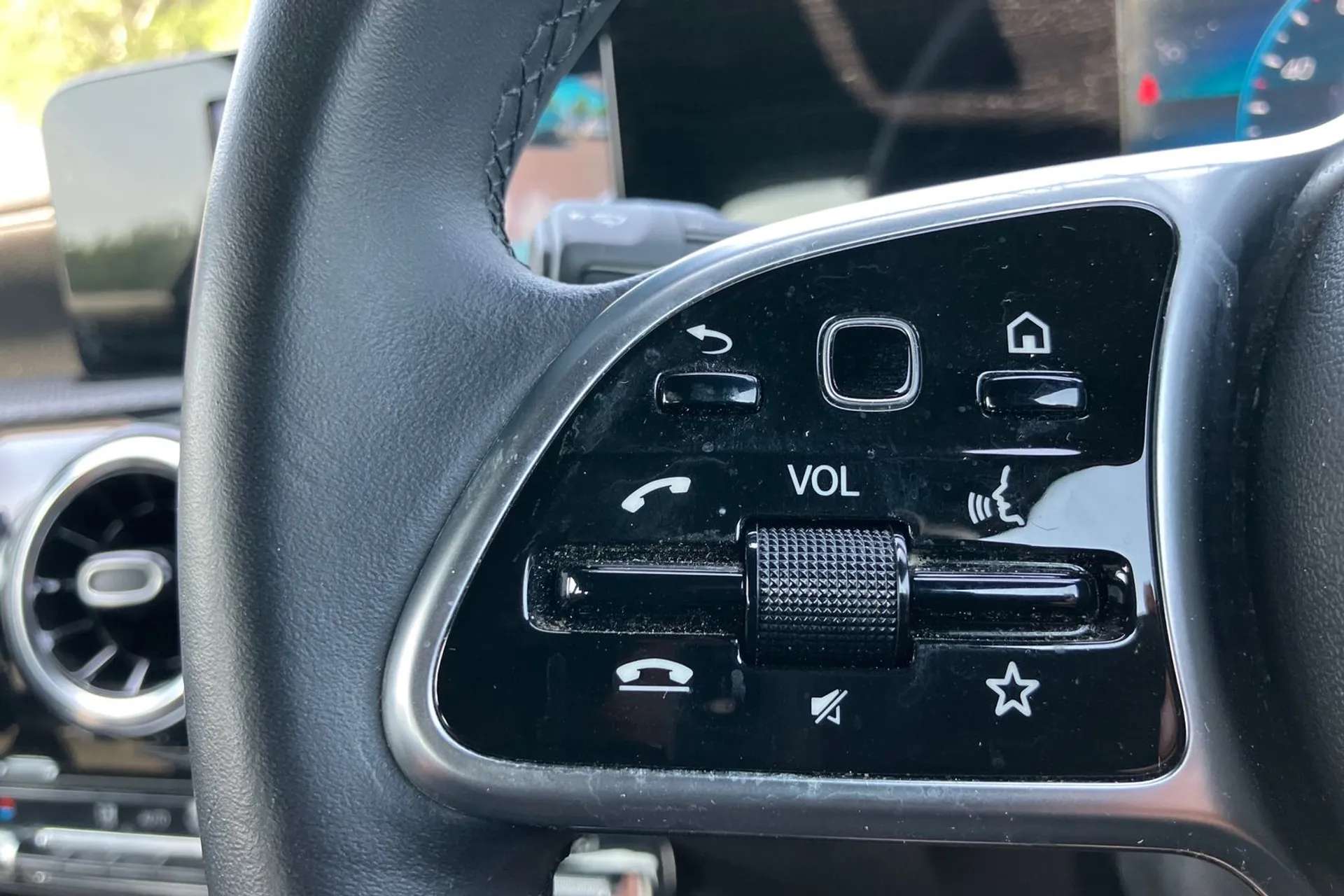 2020 MERCEDES-BENZ A CLASS 2020 MERCEDES-BENZ A CLASS
