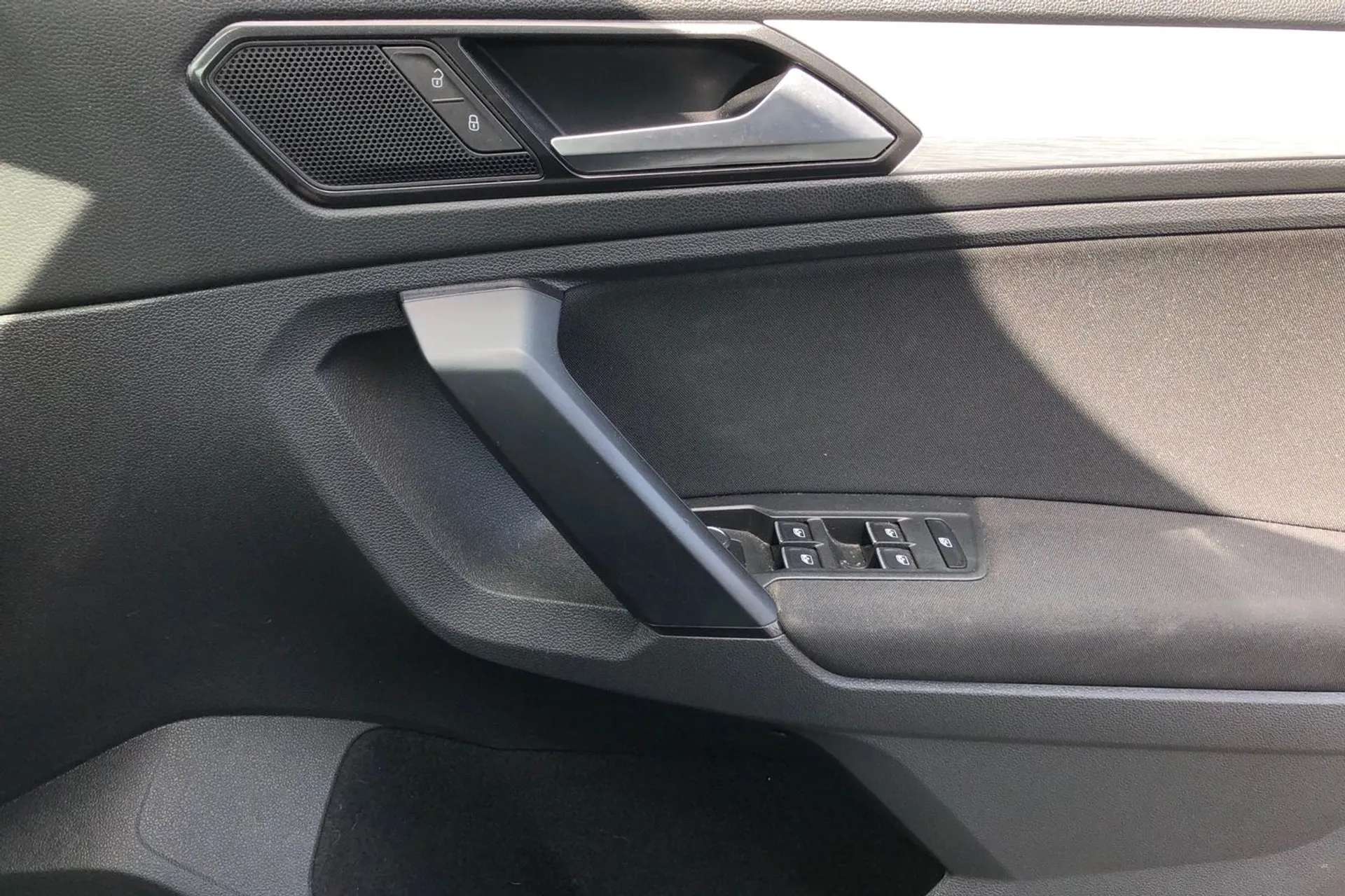 2018 VOLKSWAGEN TIGUAN 2018 VOLKSWAGEN TIGUAN
