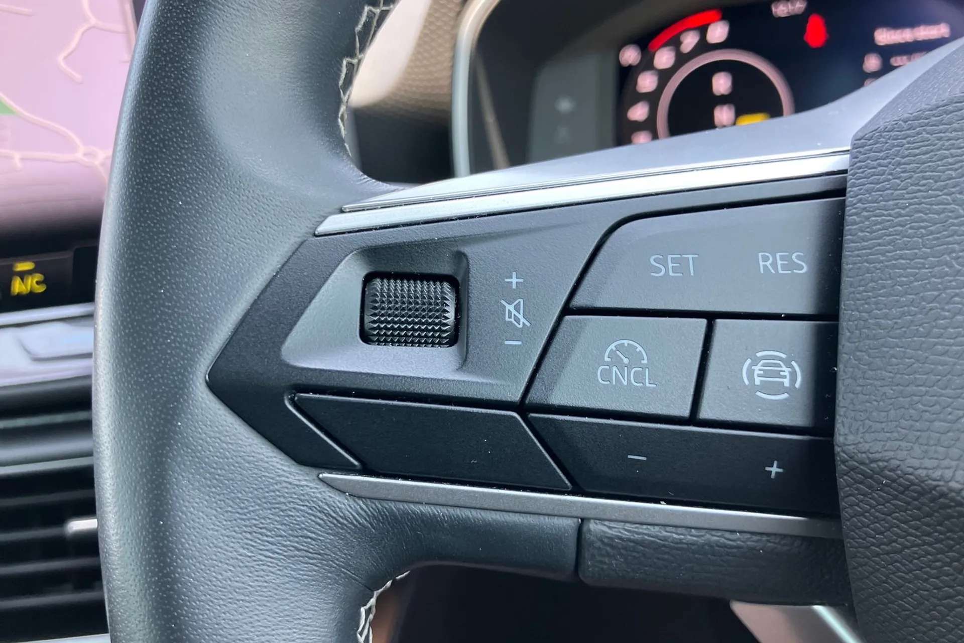 2025 SEAT LEON 2025 SEAT LEON