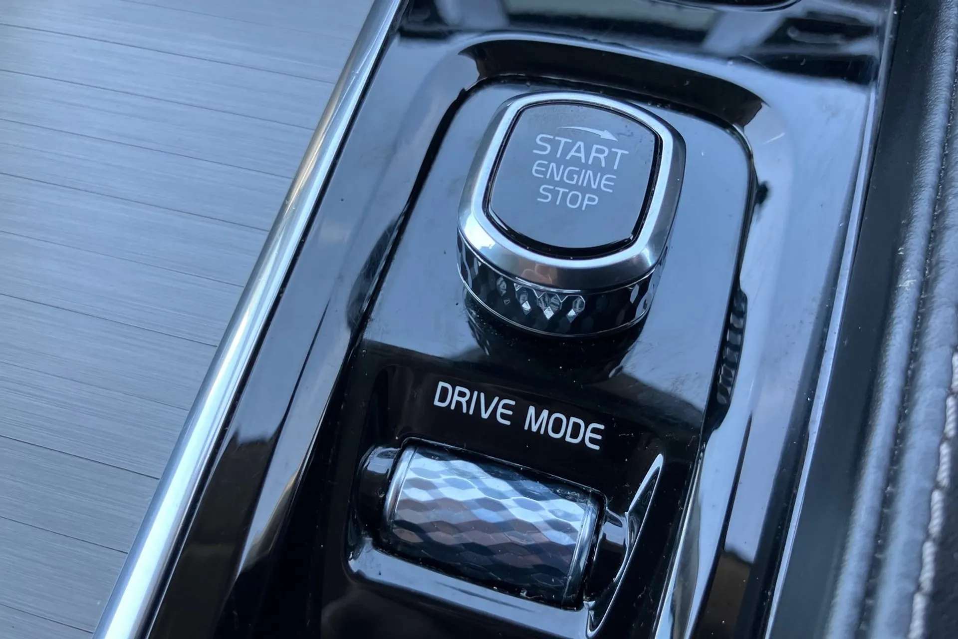 2020 VOLVO XC90 2020 VOLVO XC90