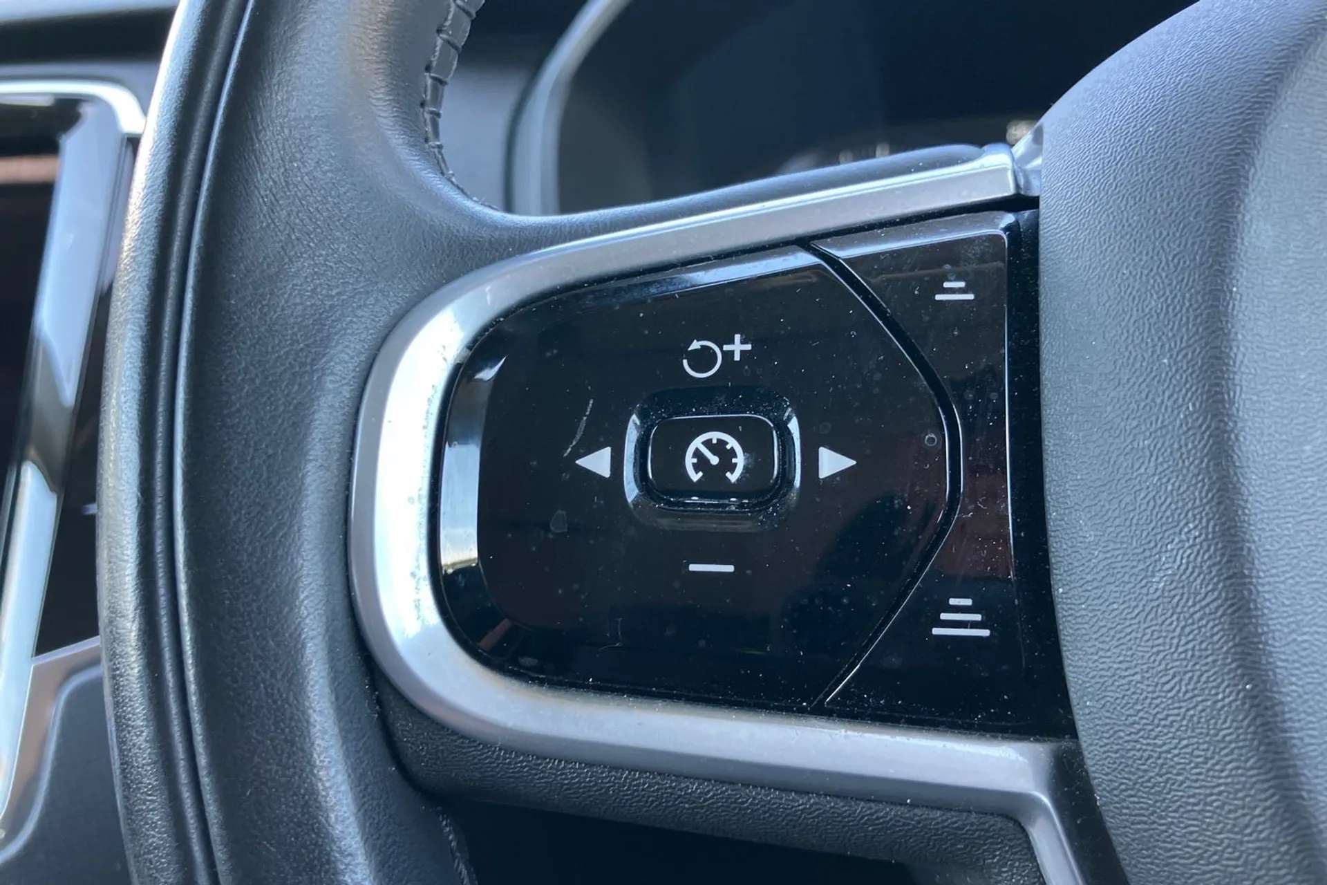 2020 VOLVO XC90 2020 VOLVO XC90