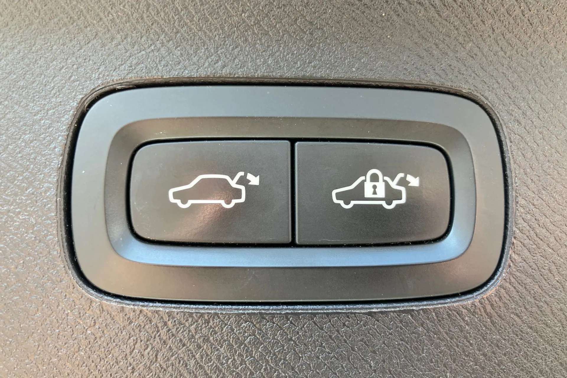 2020 VOLVO XC90 2020 VOLVO XC90