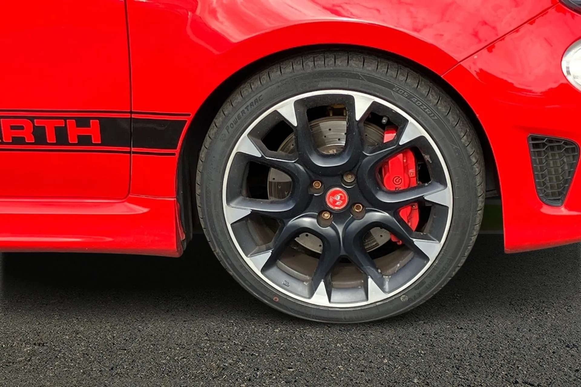 2019 ABARTH 595 2019 ABARTH 595